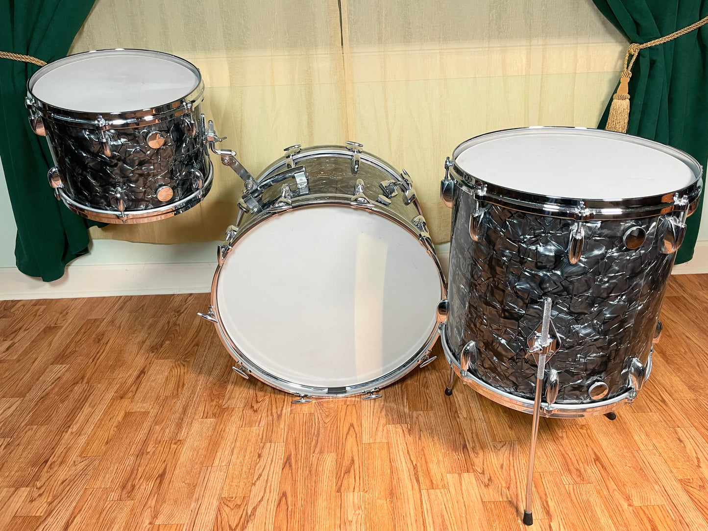 1970s Gretsch Stop Sign Badge Drum Set Black Diamond Pearl 22/13/16