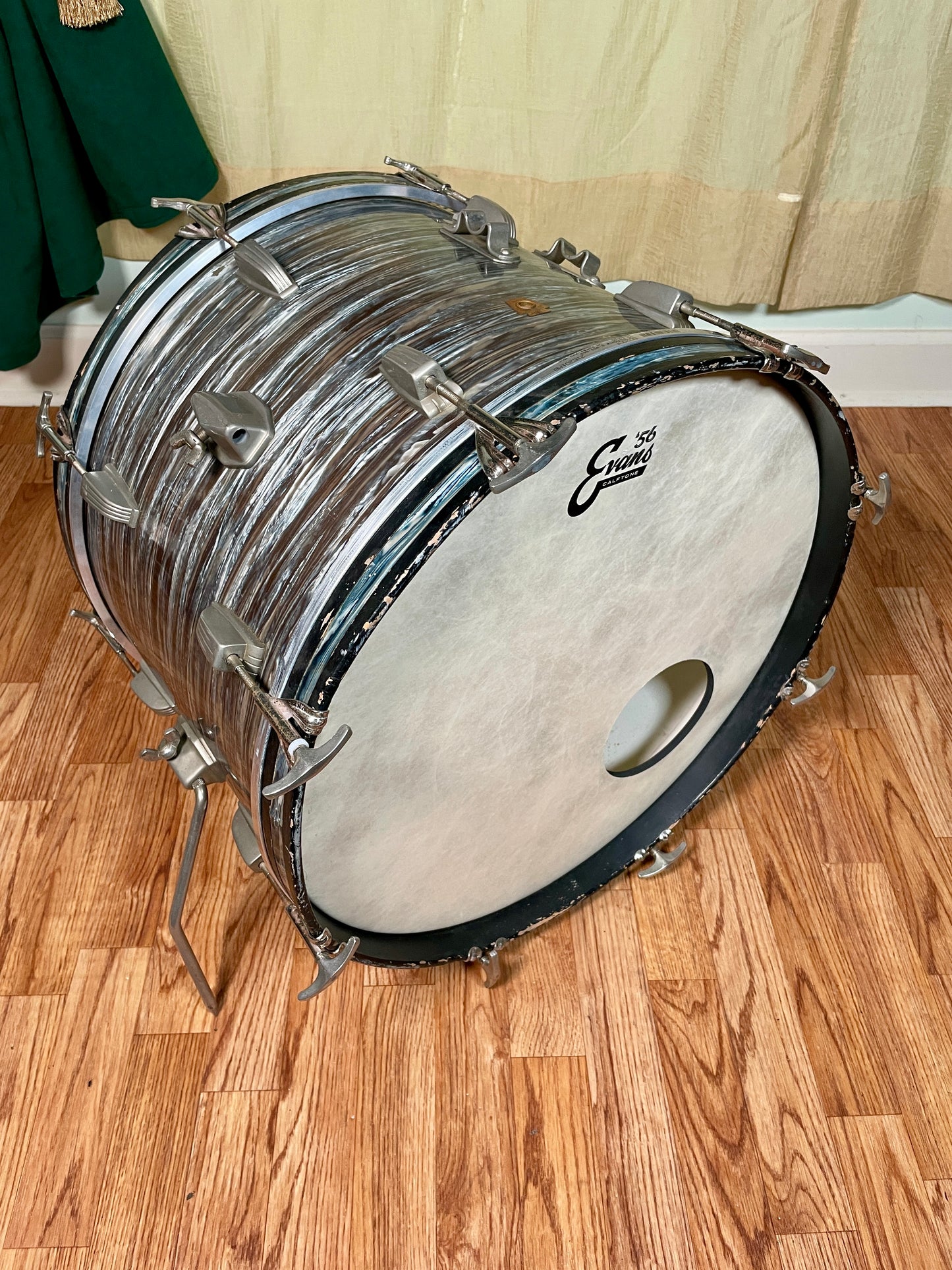 1965 Ludwig 14x20 Bass Drum Oyster Blue Pearl