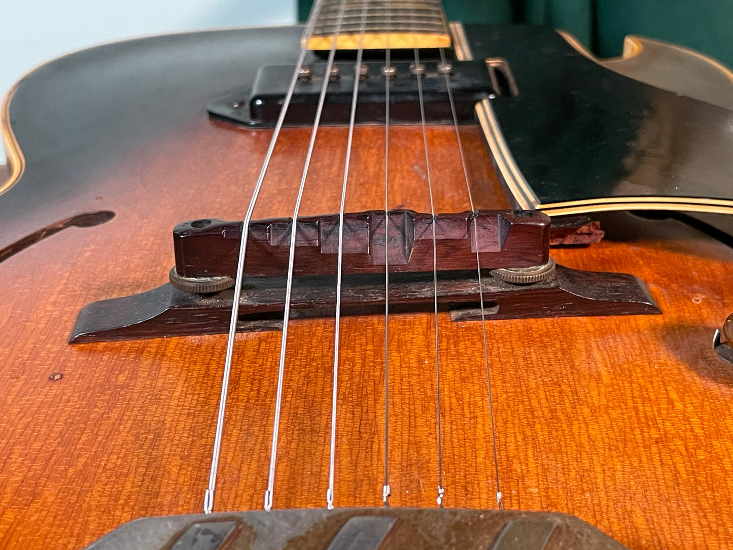 1955 Gibson ES-175 Hollowbody Electric Guitar Sunburst P-90 Pickup w/ HSC