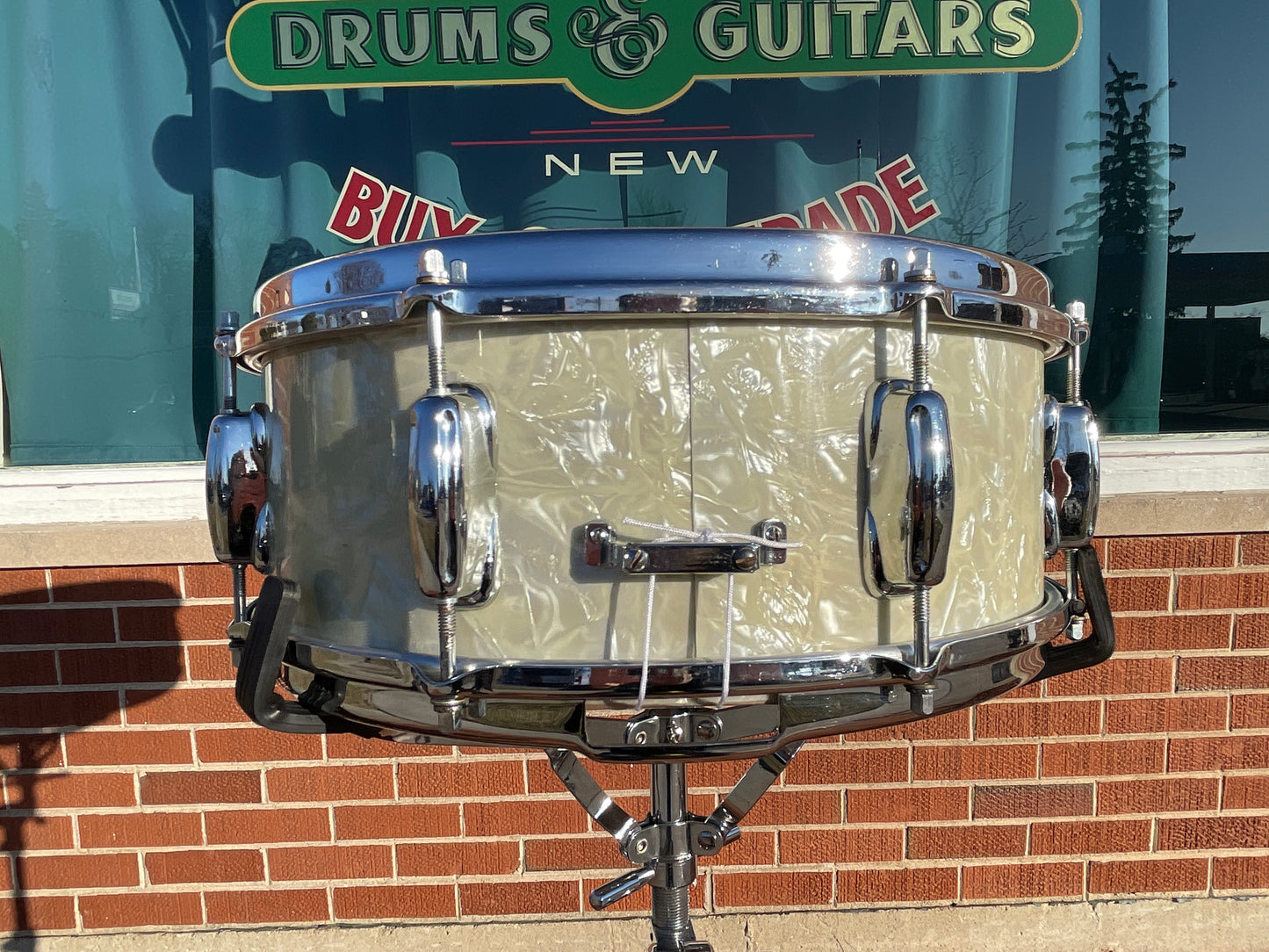 1960s Slingerland No. 146 Hollywood Ace 5.5x14 Snare Drum White Marine Pearl