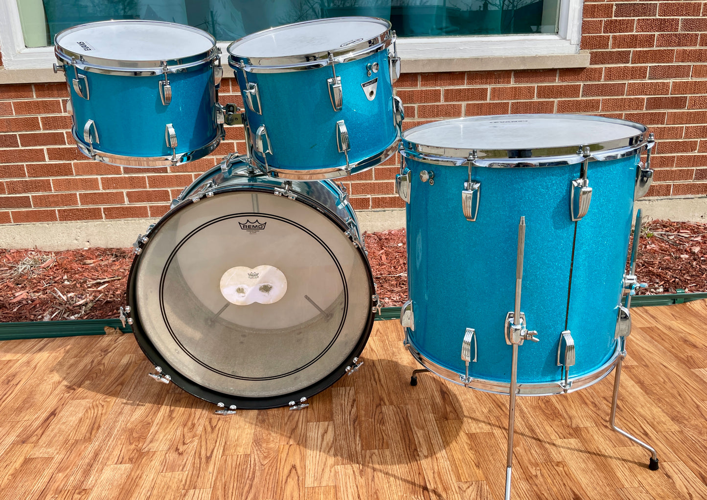 1970s Ludwig Standard S-330 Hollywood Drum Set Blue Mist Sparkle 22/12/13/16 Factory Classic Lugs