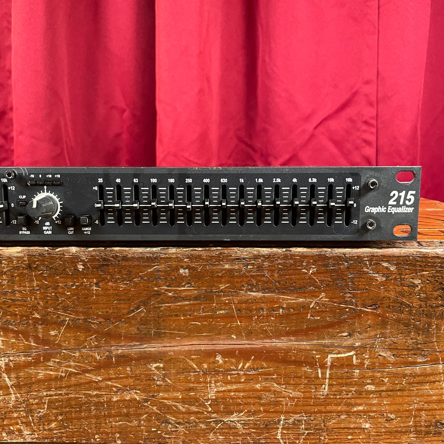 dbx 215 Dual Channel 15-Band Graphic Equalizer