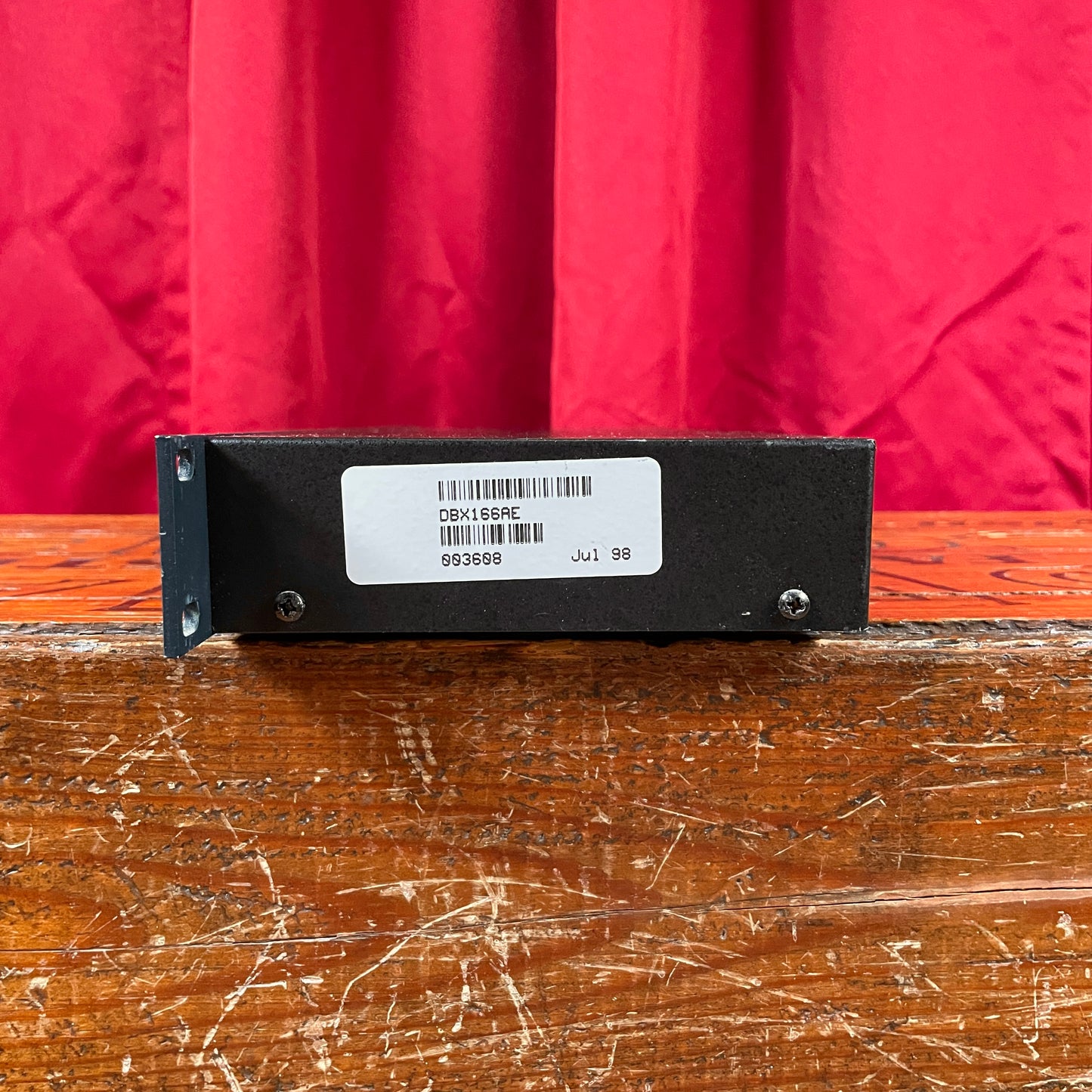 dbx 166A 2-Channel Compressor/Limiter