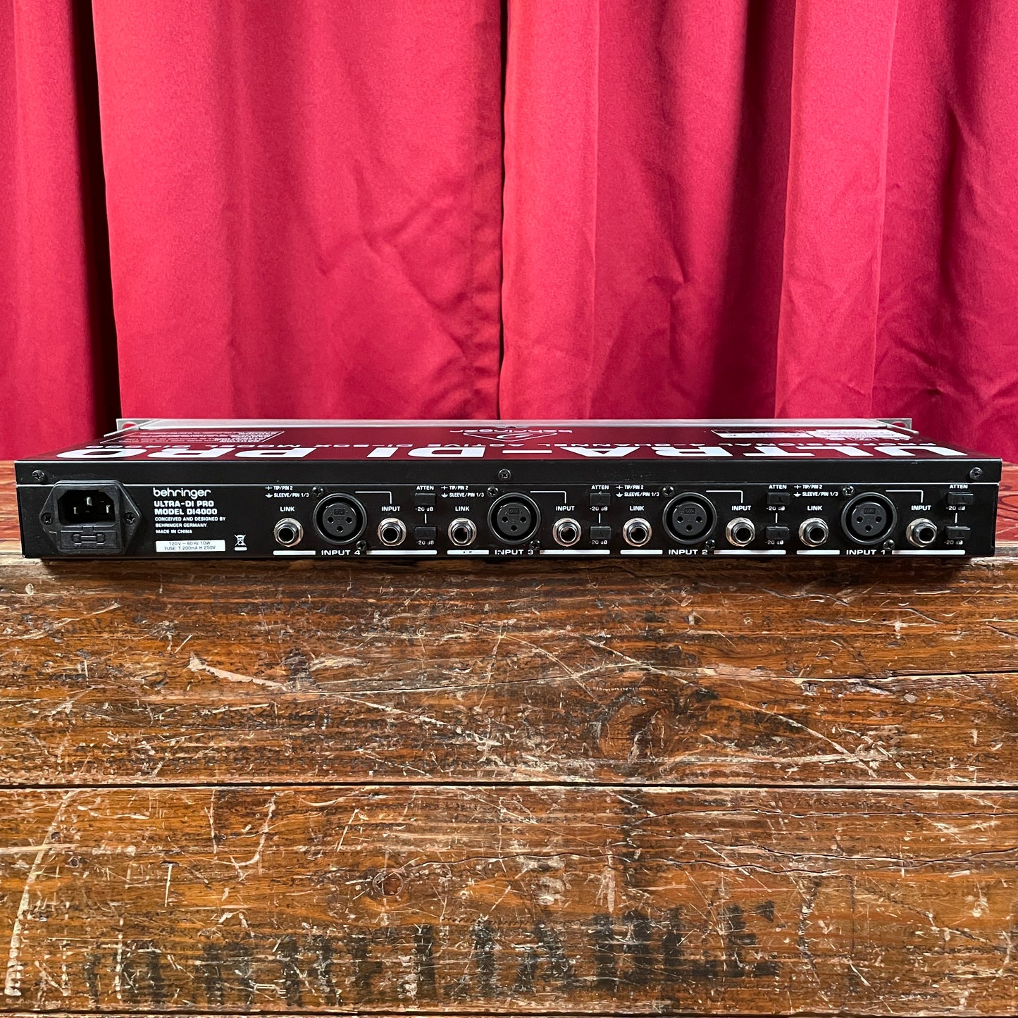 Behringer Ultra-DI Pro DI4000 4-Channel Active Direct Inject Box