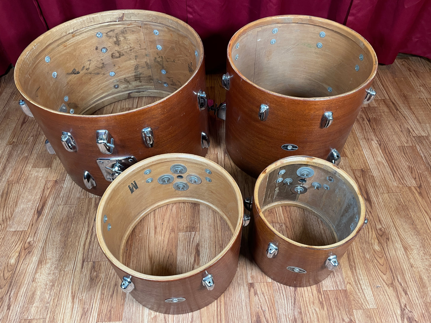 1970s Slingerland Modern Combo No. 75N Drum Set Mahogany 20/10/13/16 Concert Tom