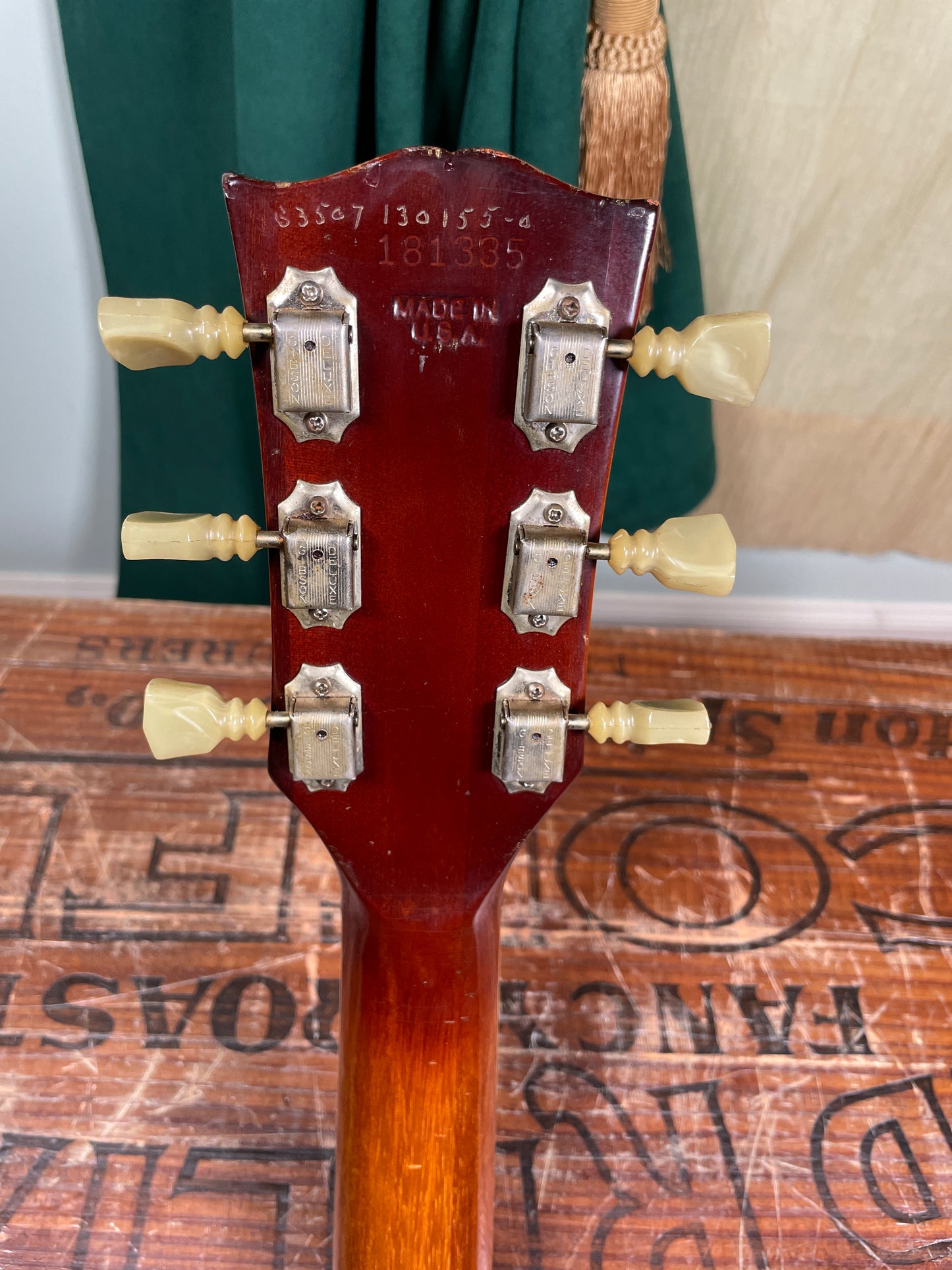 1973 Gibson Les Paul Deluxe Sunburst Guitar w/ OHSC