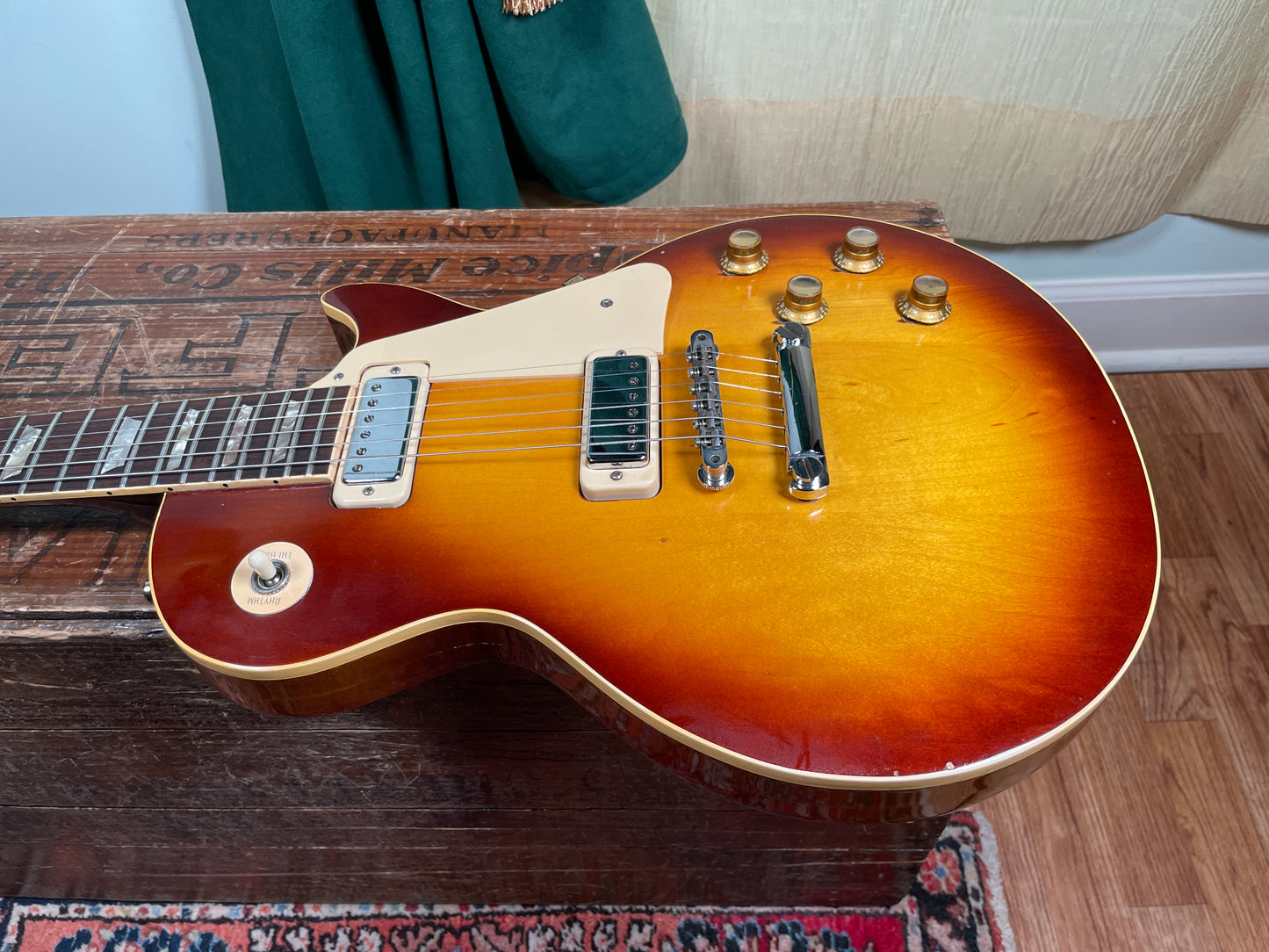 1973 Gibson Les Paul Deluxe Sunburst Guitar w/ OHSC