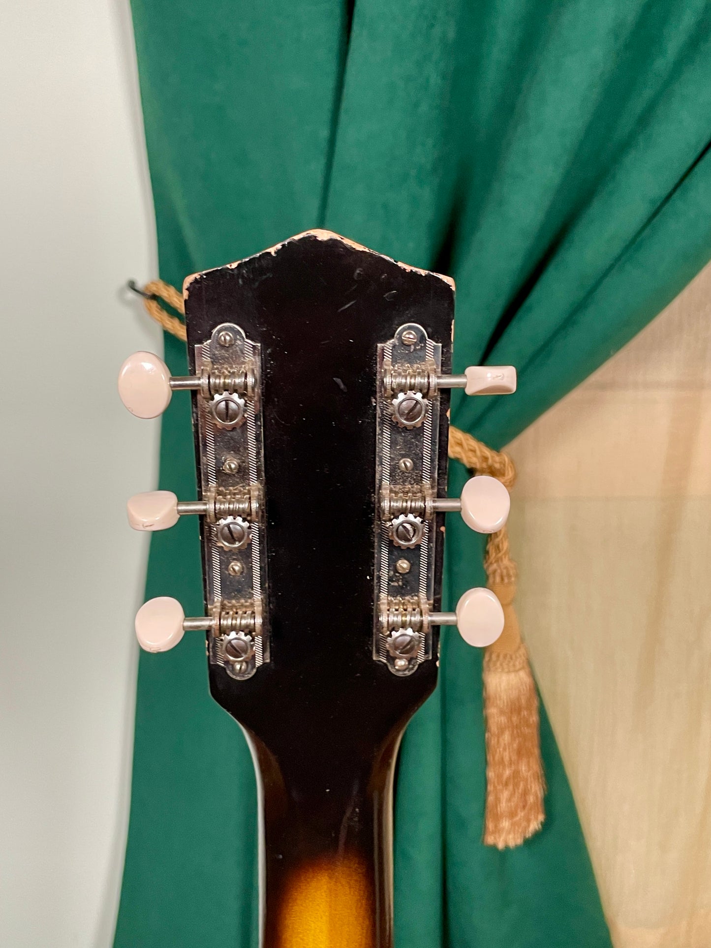 1960s Harmony H46 Stratotone "Mars" Electric Guitar Sunburst