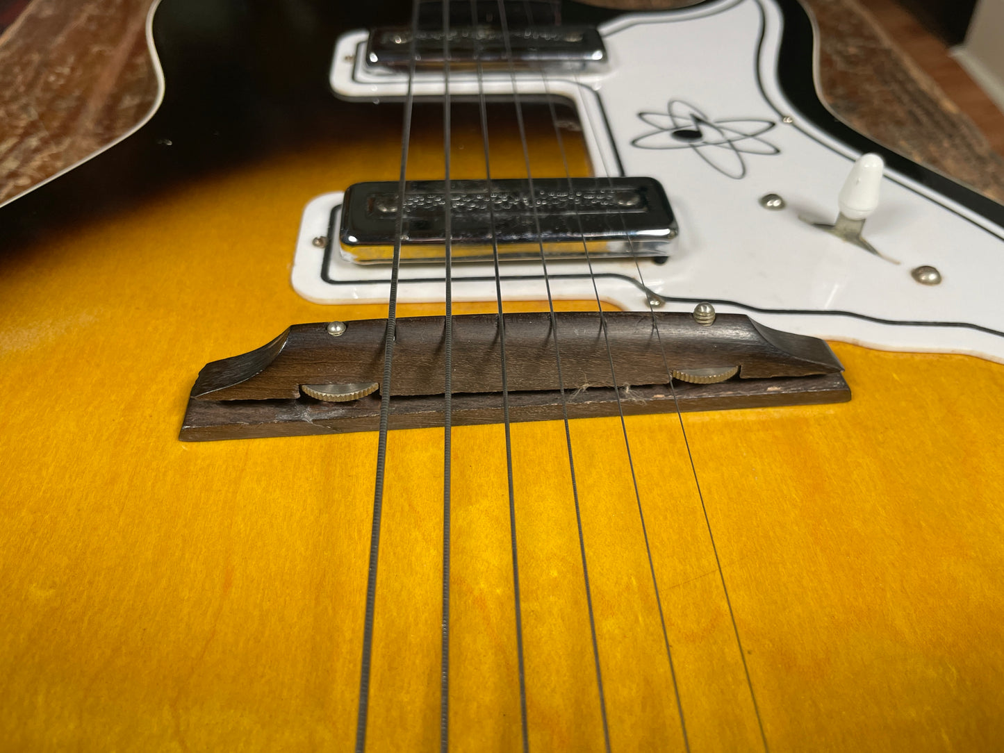1960s Harmony H46 Stratotone "Mars" Electric Guitar Sunburst