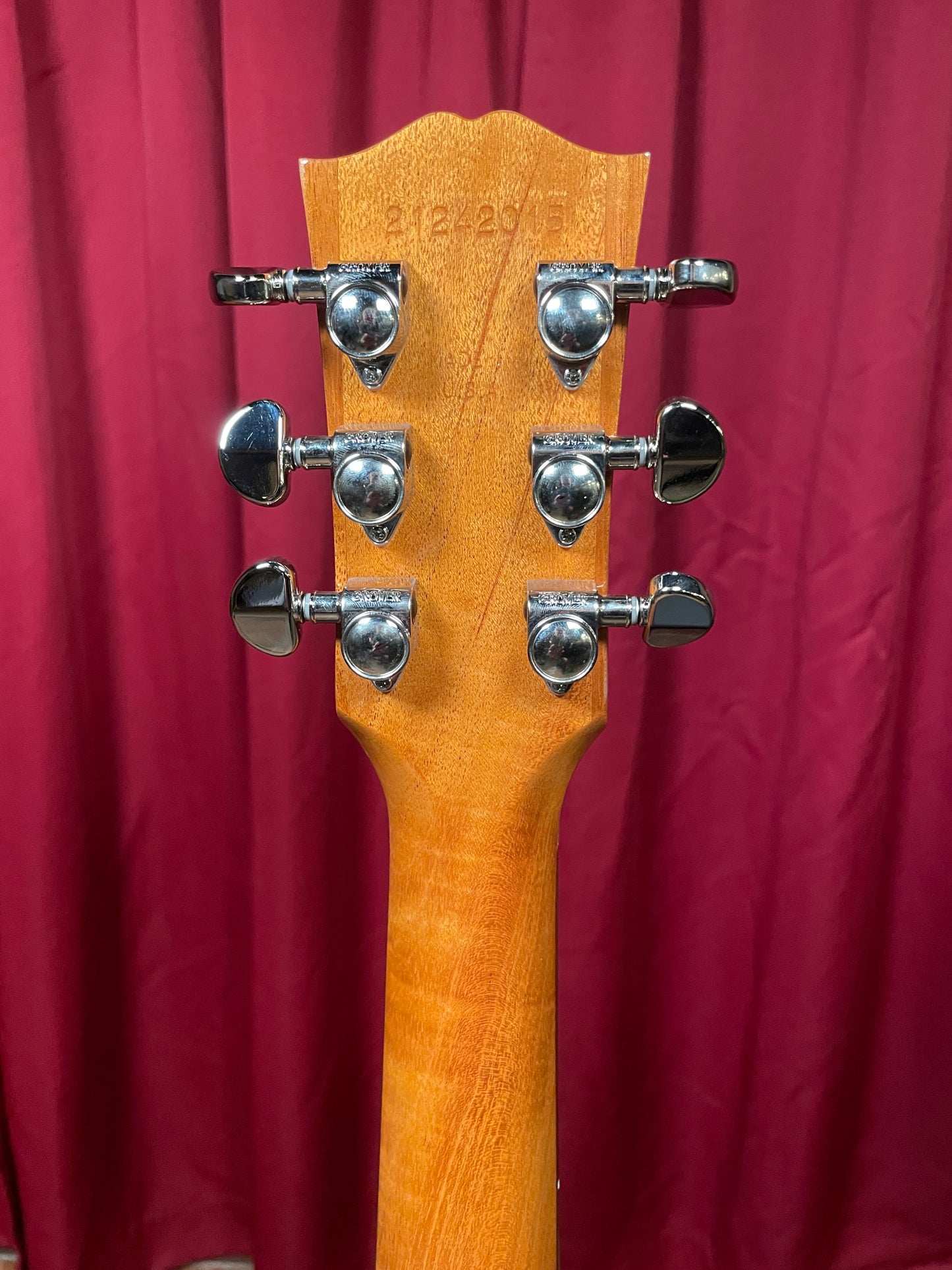 2022 Gibson J-45 Studio Walnut Acoustic Guitar Antique Natural w/ OHSC