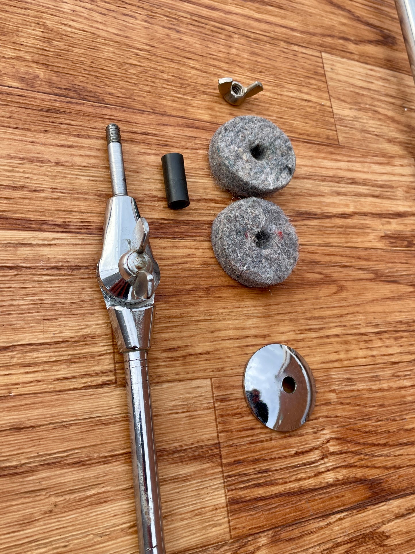 1960s Ludwig No. 1400 Straight Flat Base Cymbal Stand