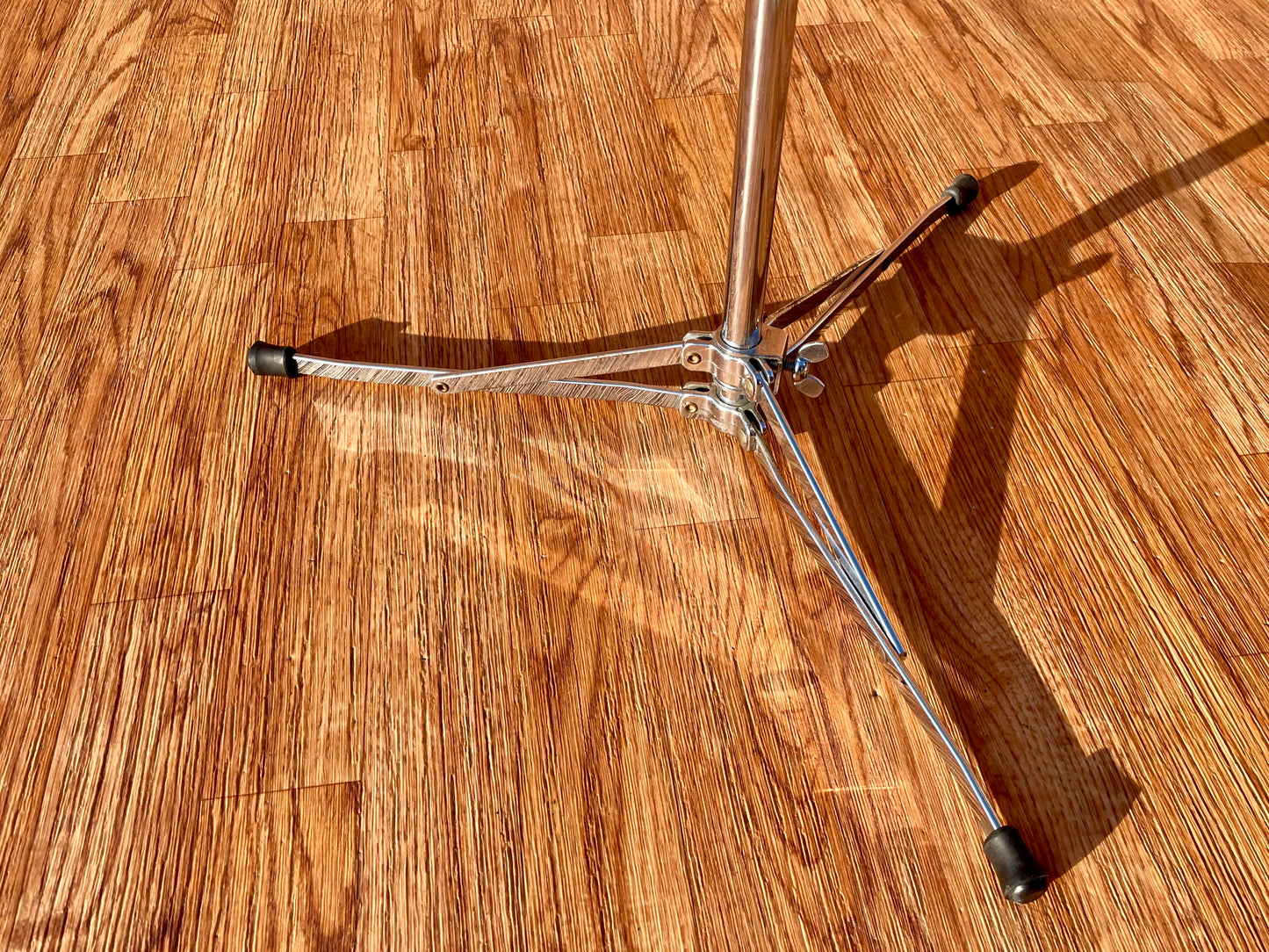 1960s Ludwig No. 1400 Straight Flat Base Cymbal Stand
