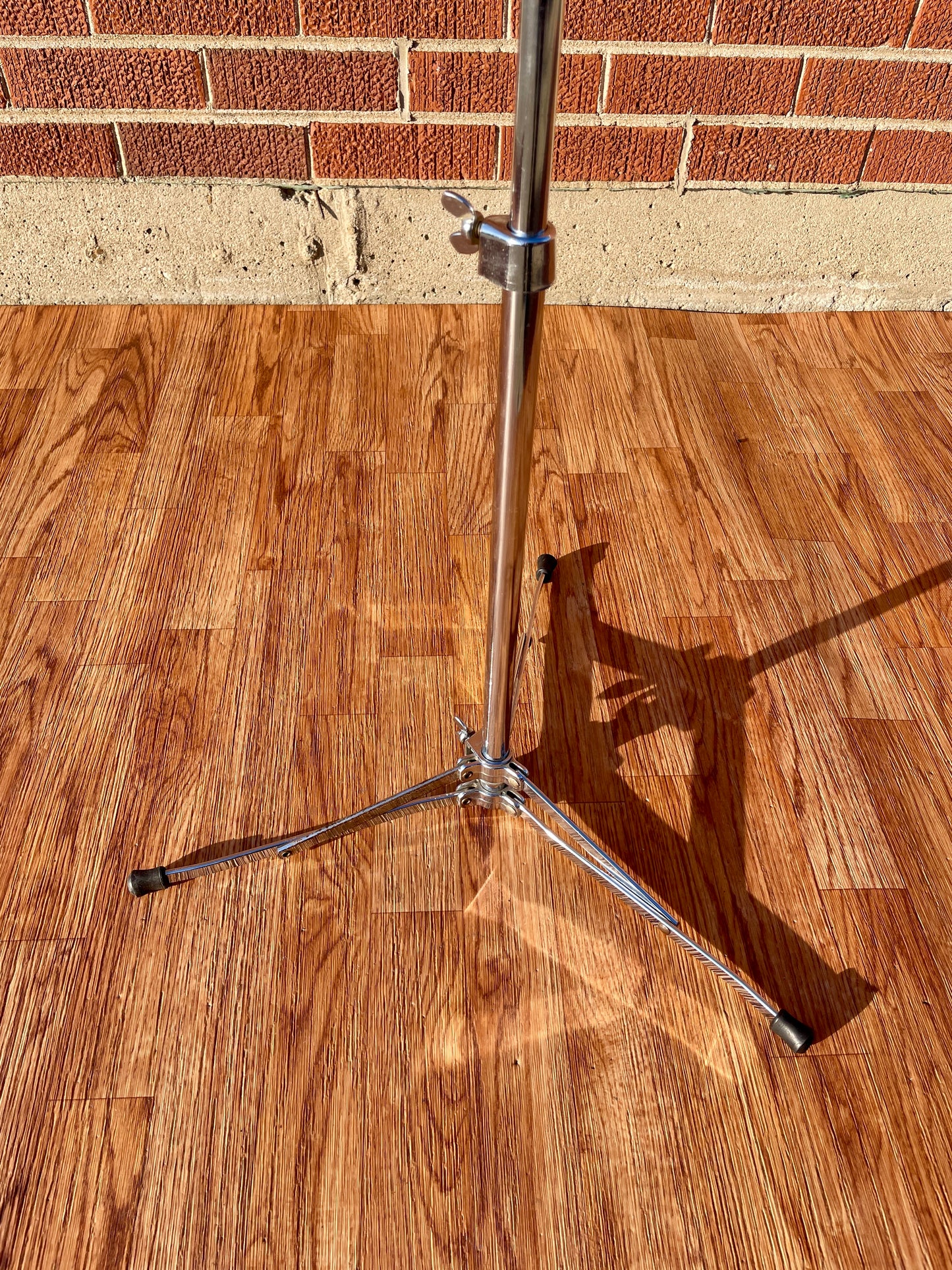 1960s Ludwig No. 1400 Straight Flat Base Cymbal Stand
