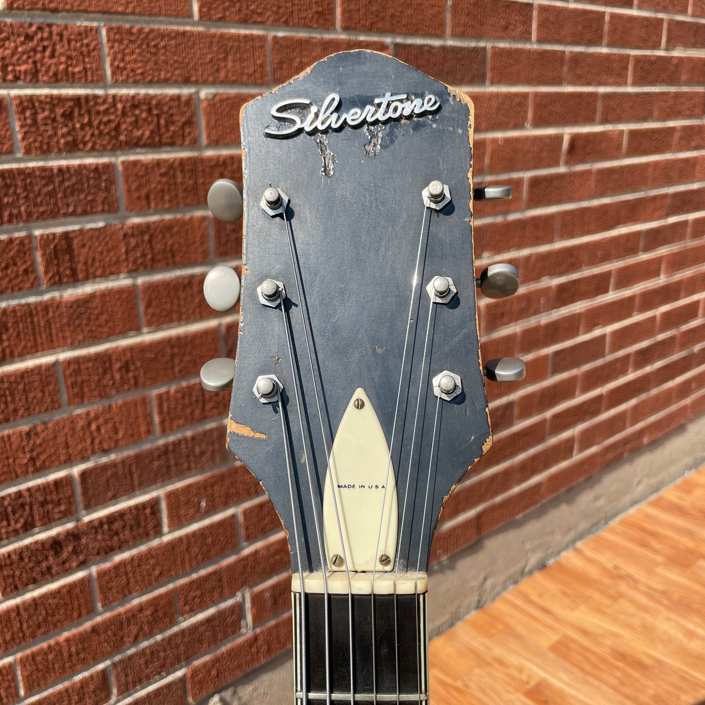 1960s Silvertone Model 1446 Chris Isaak Electric Guitar Black