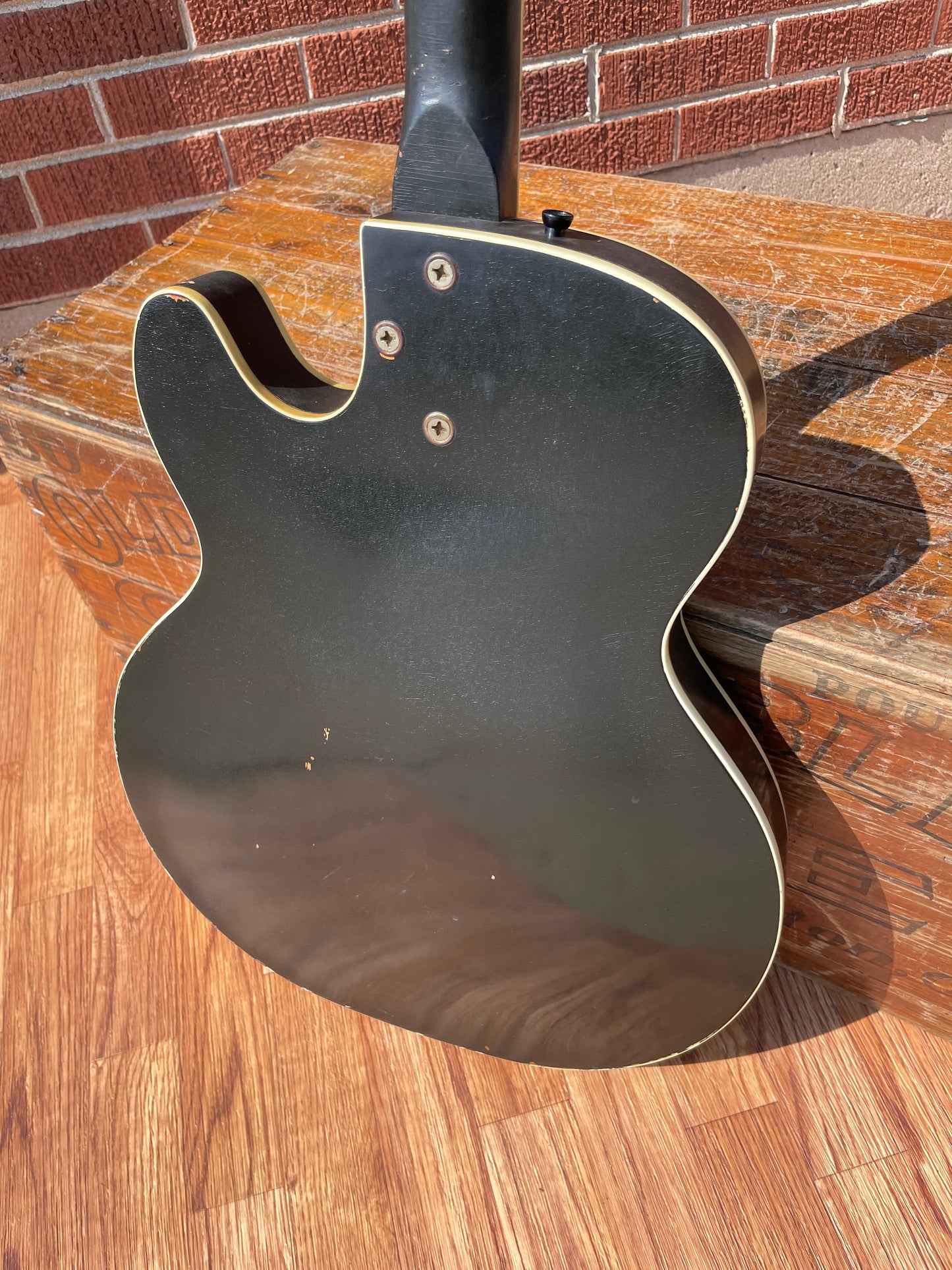 1960s Silvertone Model 1446 Chris Isaak Electric Guitar Black