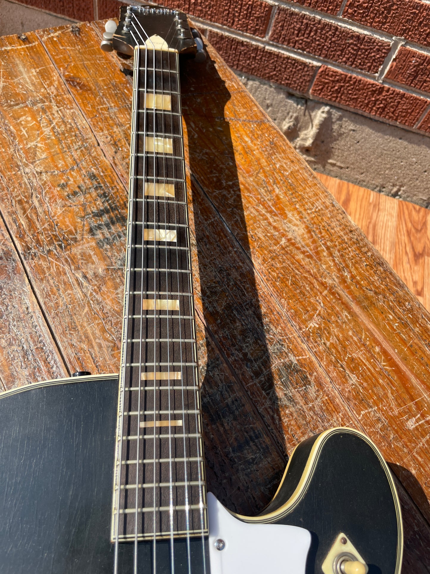 1960s Silvertone Model 1446 Chris Isaak Electric Guitar Black