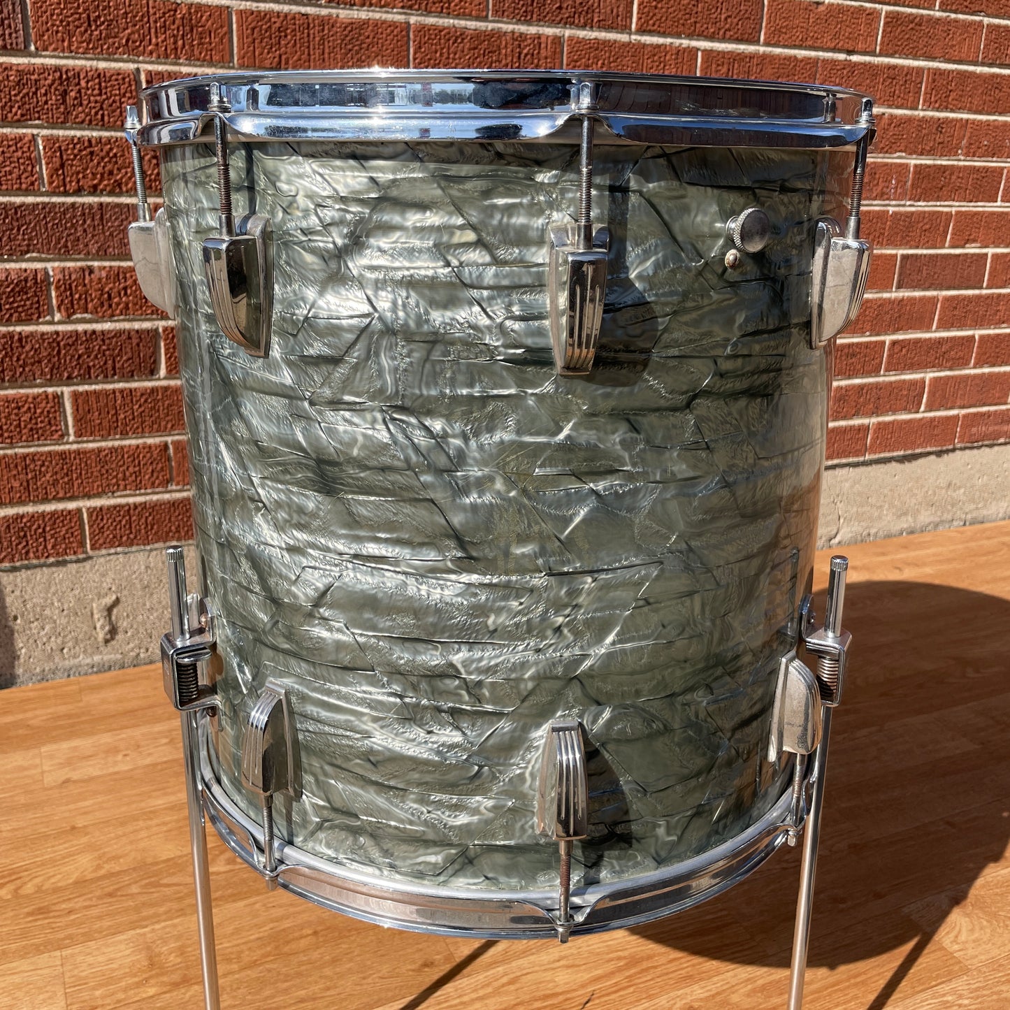 1960 Ludwig Super Classic 16x16 Trans Badge Floor Tom Sky Blue Pearl
