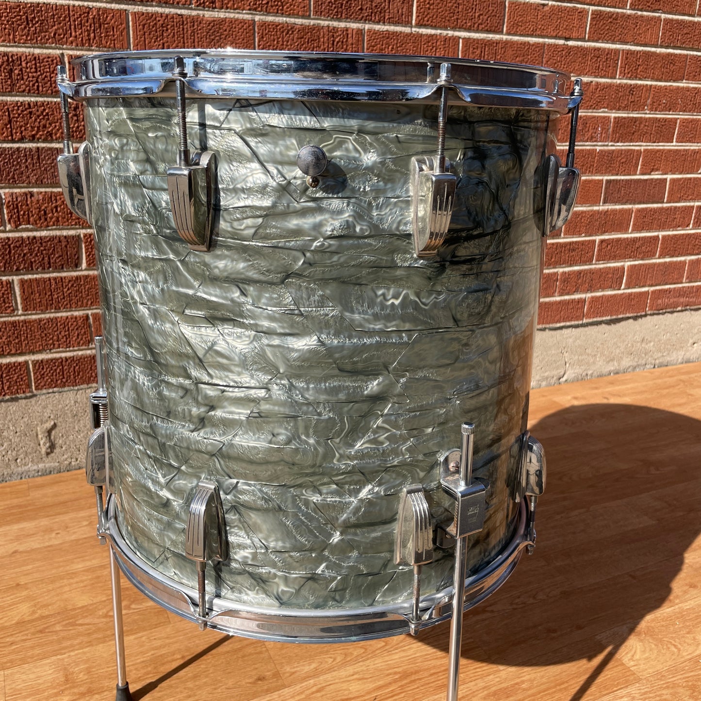 1960 Ludwig Super Classic 16x16 Trans Badge Floor Tom Sky Blue Pearl