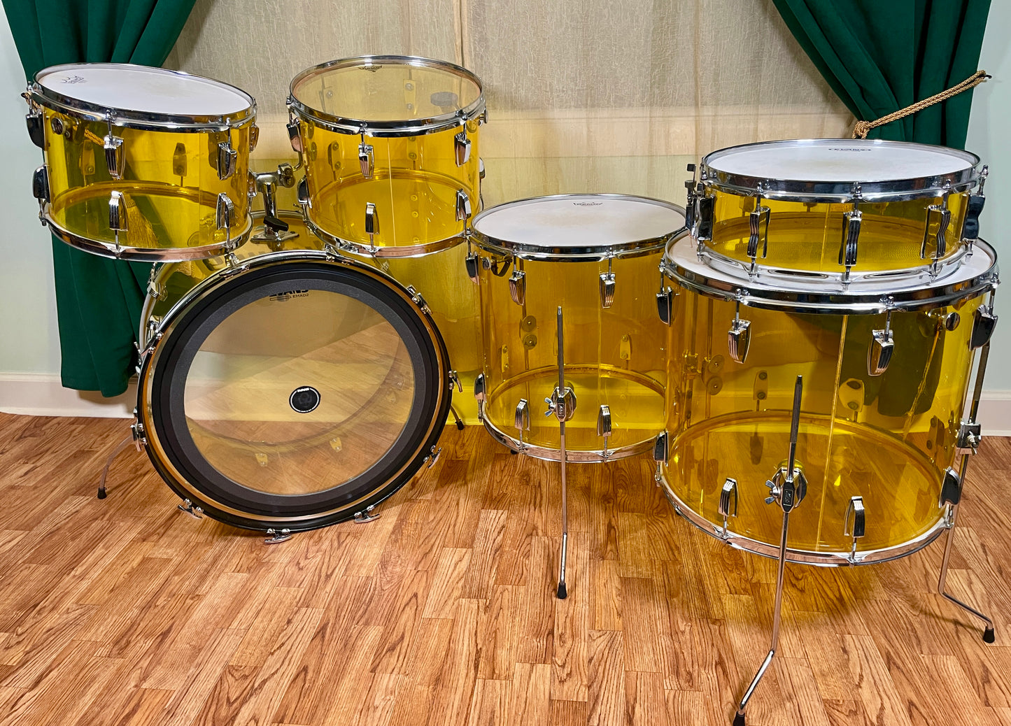 1970s Ludwig Yellow Vistalite Drum Set 24/13/14/16/18 w/ 5x14 Snare Drum