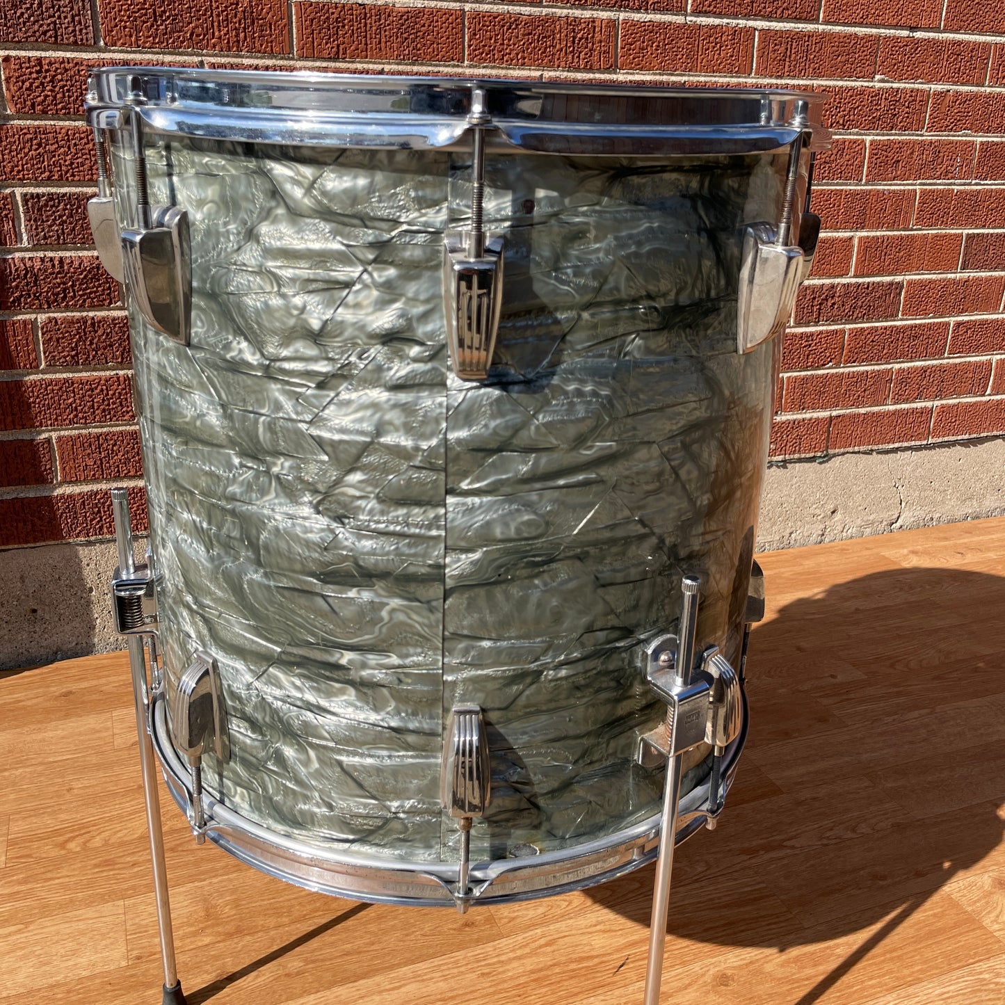 1960 Ludwig Super Classic 16x16 Trans Badge Floor Tom Sky Blue Pearl