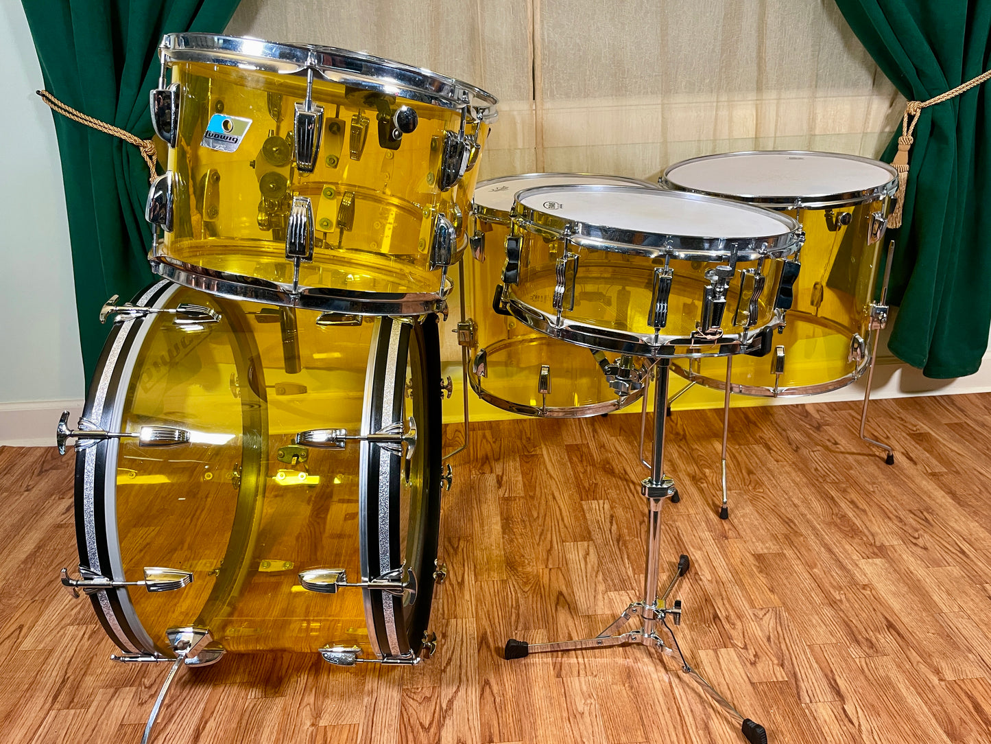 1970s Ludwig Yellow Vistalite Drum Set 24/13/14/16/18 w/ 5x14 Snare Drum
