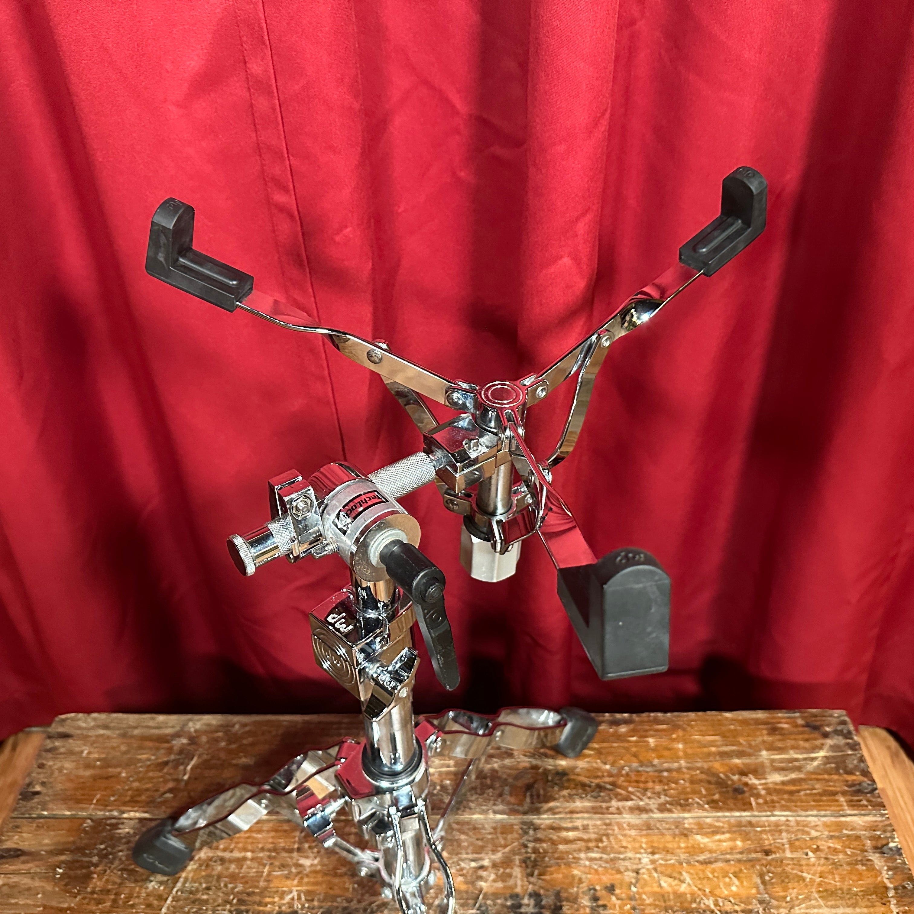 DW 9000 Series Heavy Duty Snare Stand DWCP9300 – Drugan's