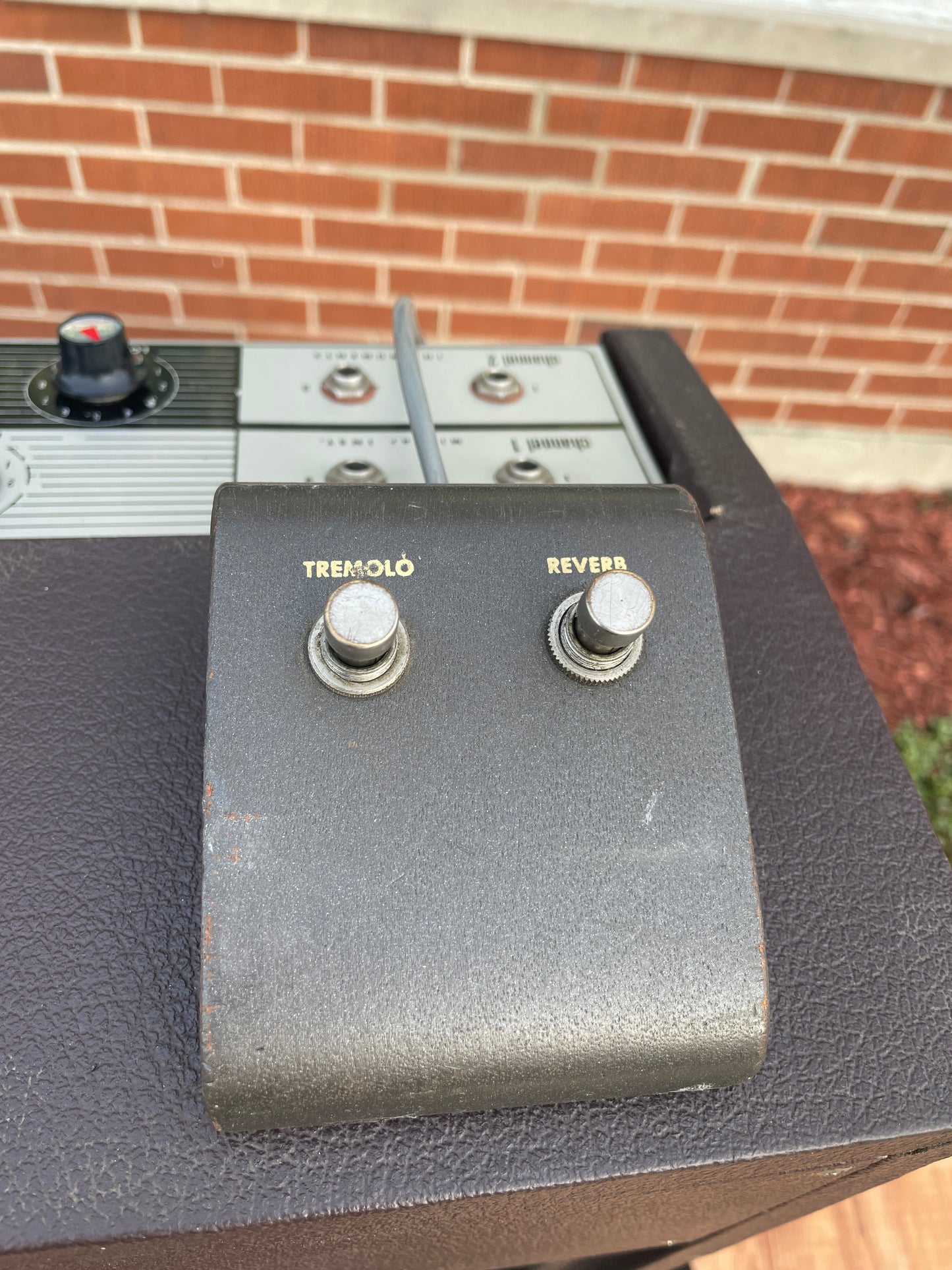 1962 Gibson GA-77RVT Vanguard Guitar Combo Amplifier Reverb Tremolo Amp