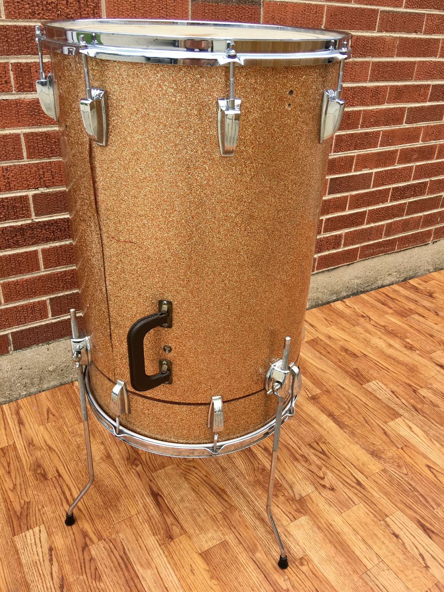 1961 Ludwig "Las Vegas Stand Up" 24x16 Champagne Sparkle Cocktail Drum