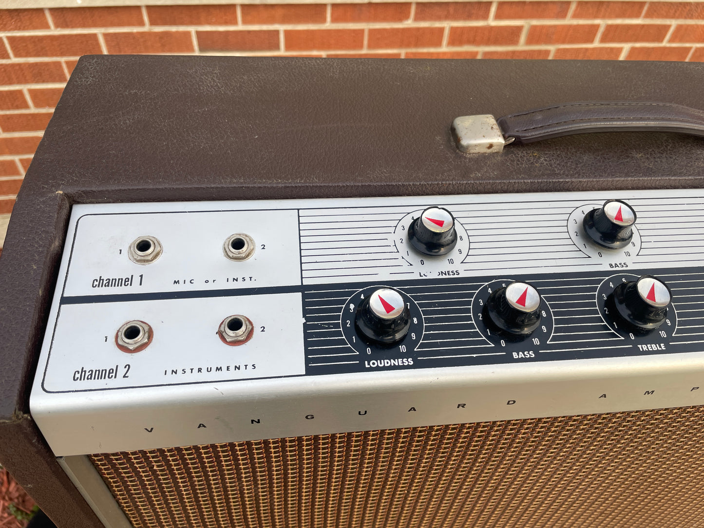 1962 Gibson GA-77RVT Vanguard Guitar Combo Amplifier Reverb Tremolo Amp
