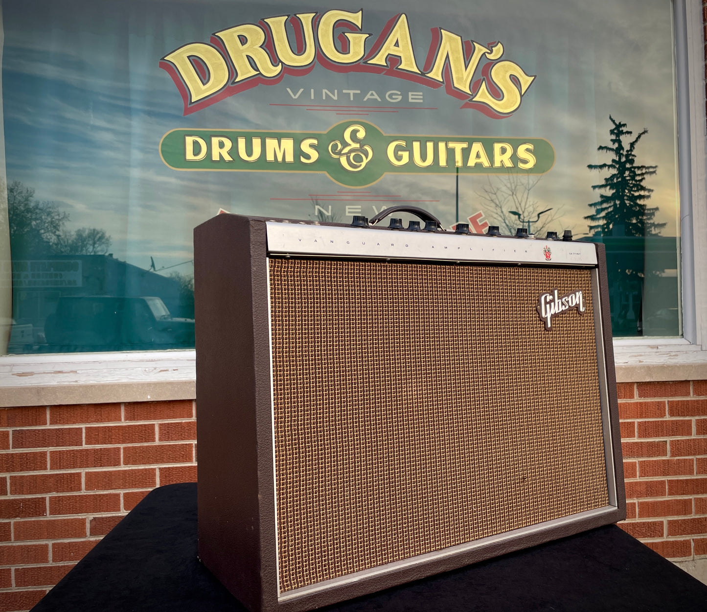 1962 Gibson GA-77RVT Vanguard Guitar Combo Amplifier Reverb Tremolo Amp