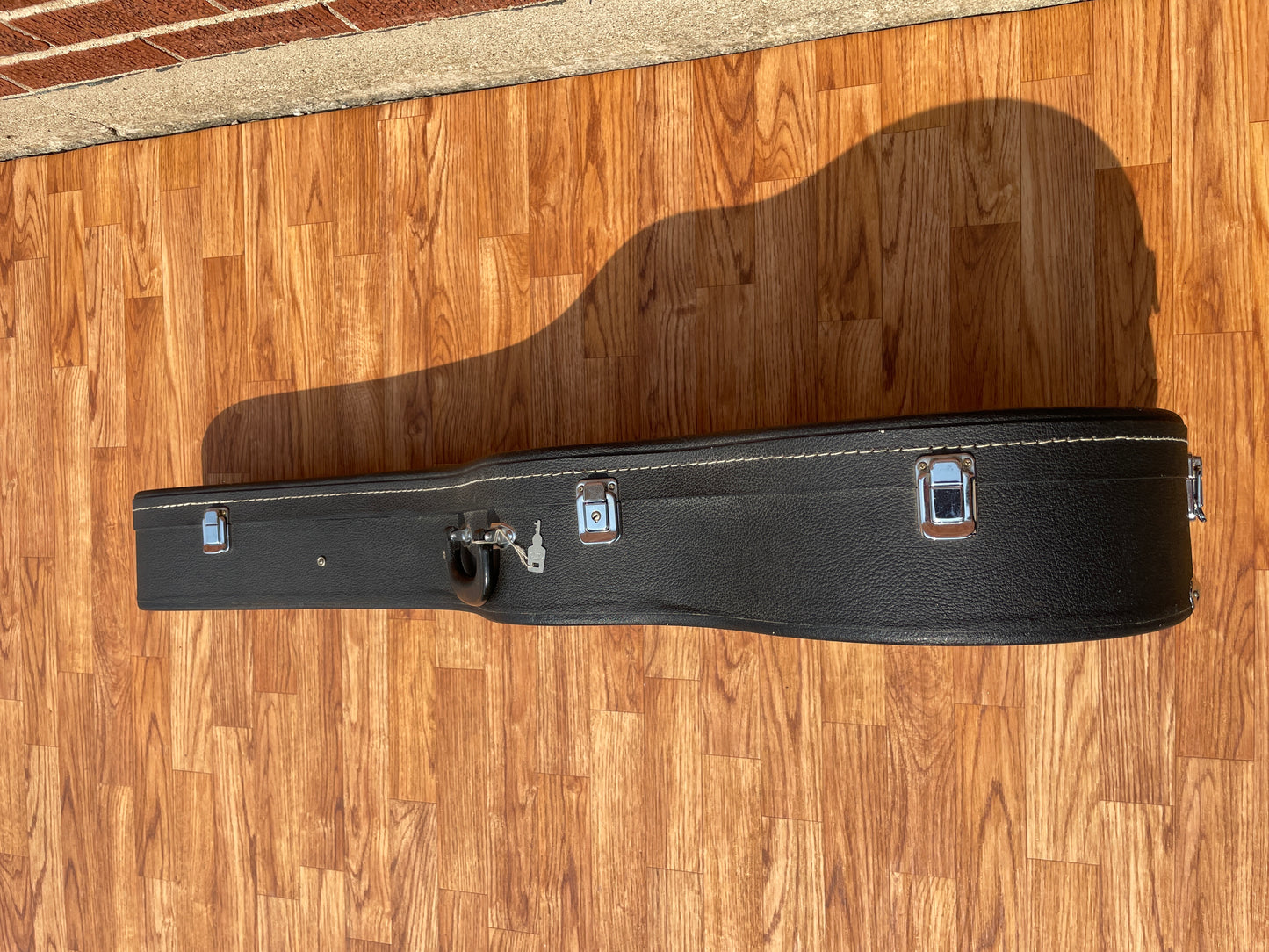 1960s Vintage Blue Liner Classical Guitar Case
