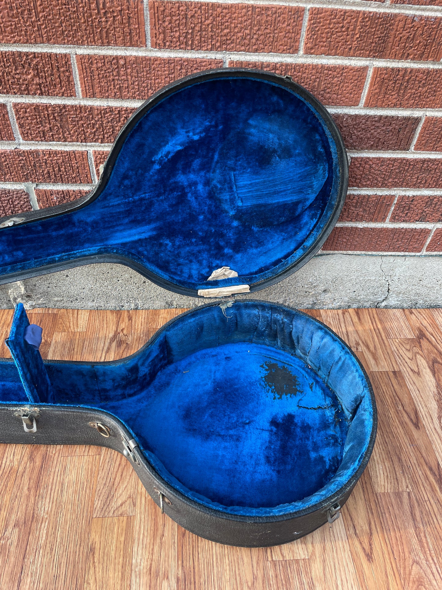 Vintage Plectrum Banjo Hardshell Case w/ Blue Liner