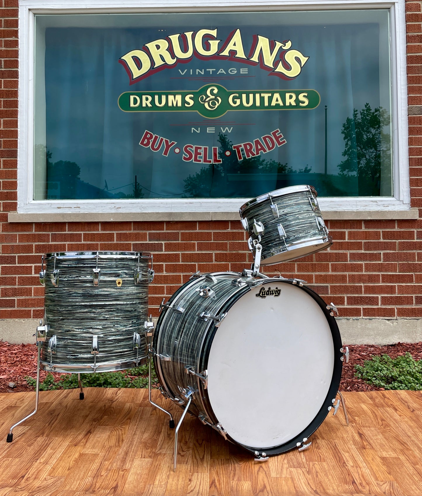 1968 Ludwig Super Classic Drum Set Oyster Blue Pearl 22/13/16