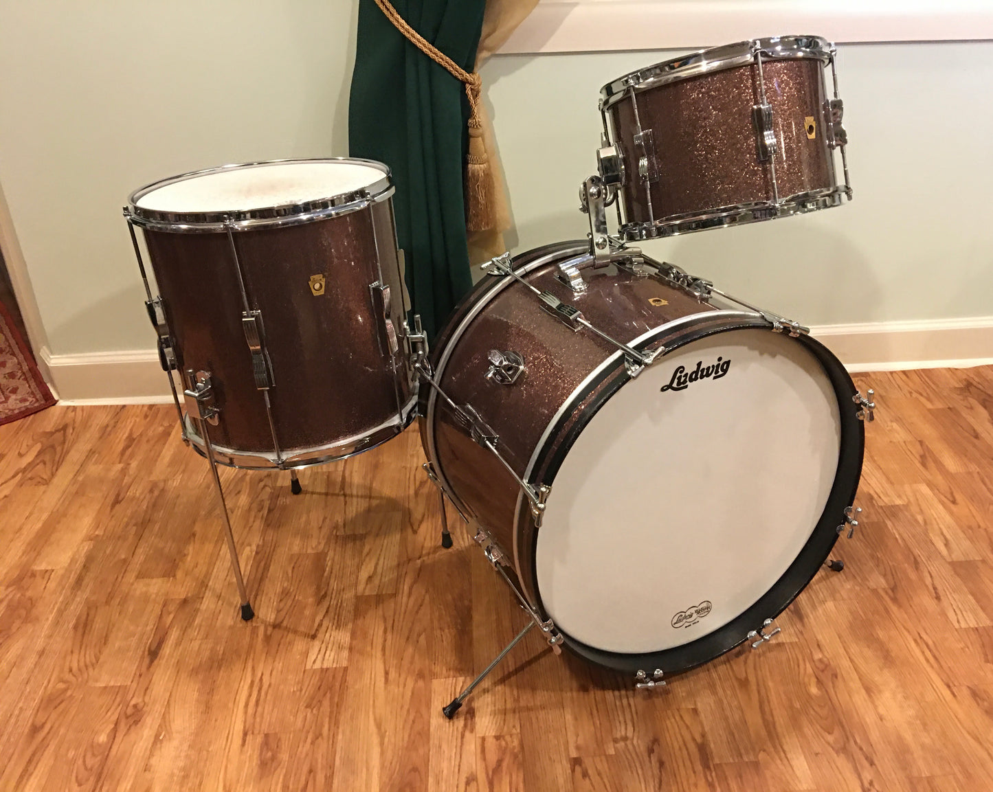 1967 Ludwig Club Date Drum Set Burgundy Sparkle 20/12/14