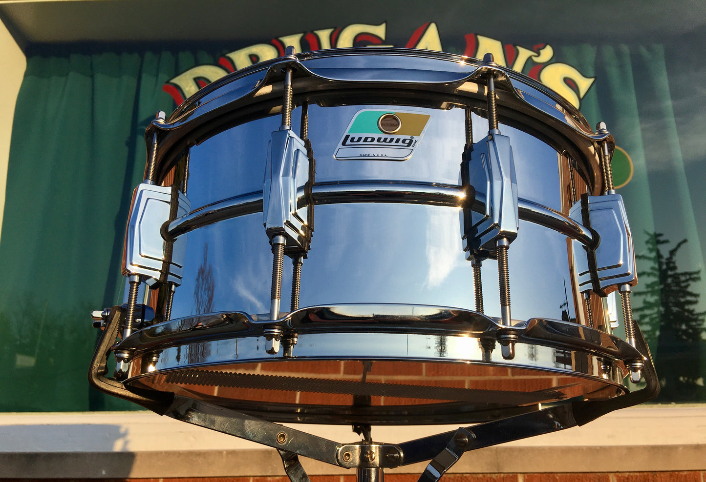 Ludwig 6.5x14 LM402 Supraphonic 6.5X14 Snare Drum - Lightly Used
