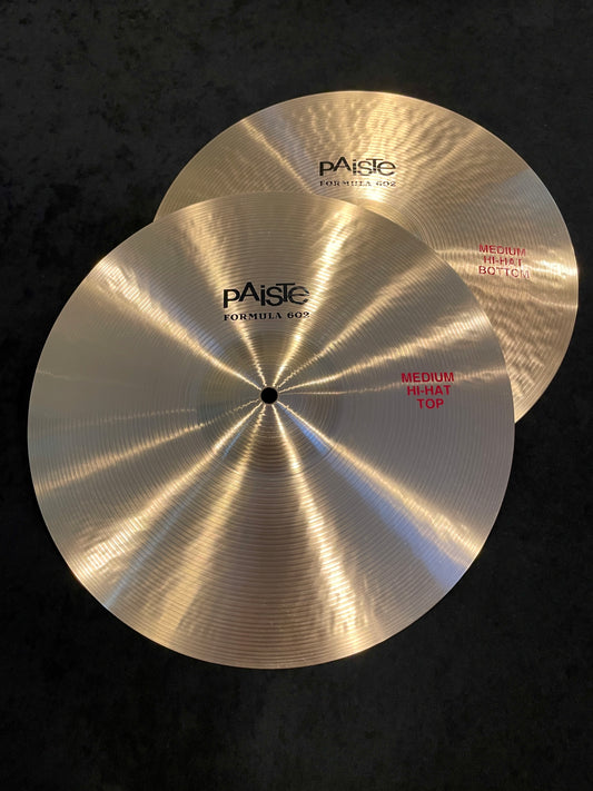 15" Paiste Formula 602 Classic Medium Hi-Hat Cymbal Pair 995g/1189g