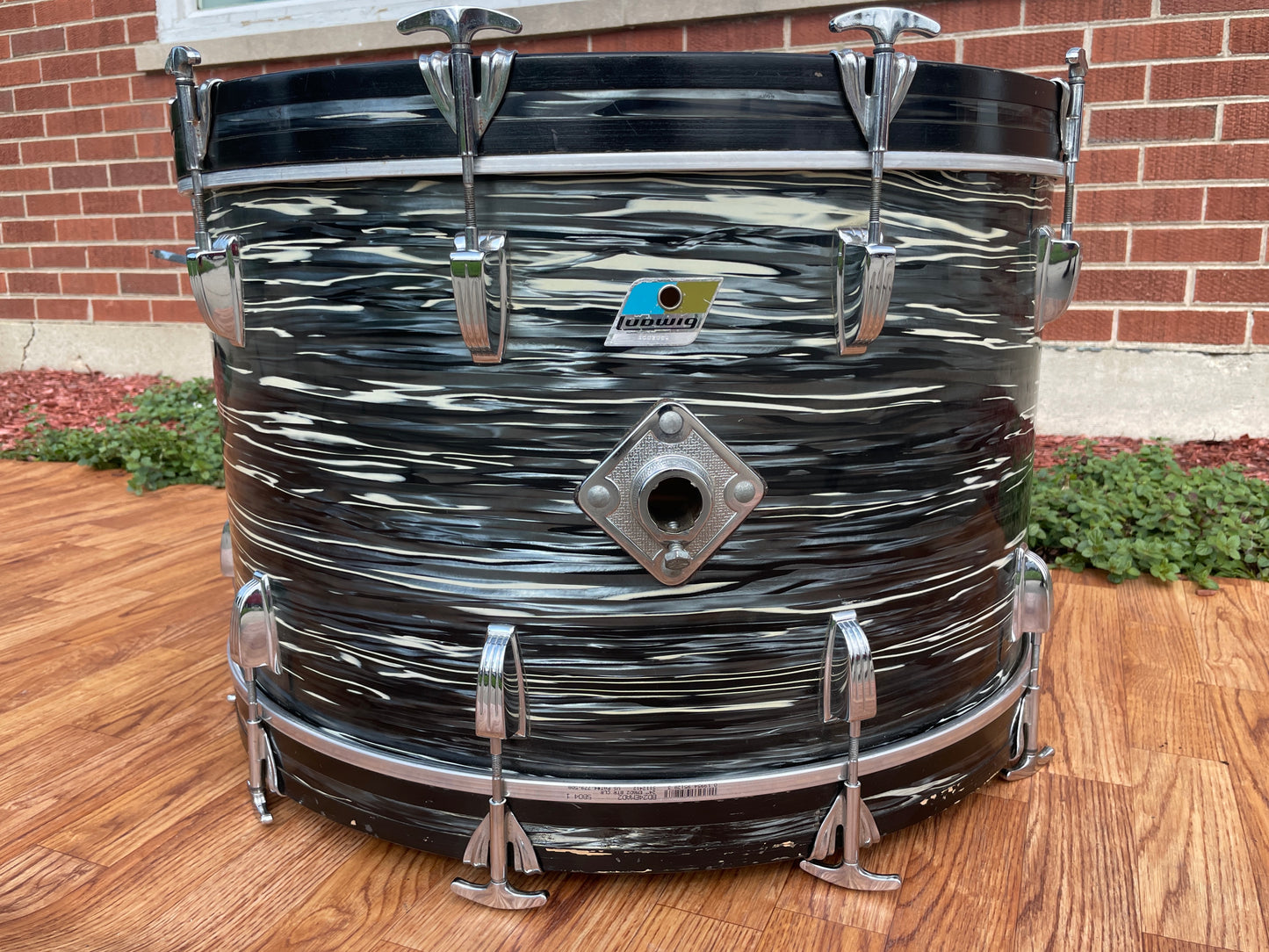 1970s Ludwig Drum Set Oyster Black Pearl 24/13/16/18