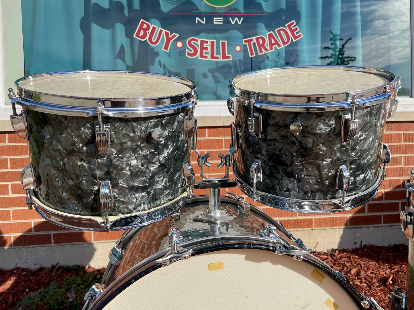 1961 Ludwig No. 983P 5pc Hollywood Outfit Drum Set w/ Jazz Festival Snare Black Diamond Pearl 22/12/12/16/5x14