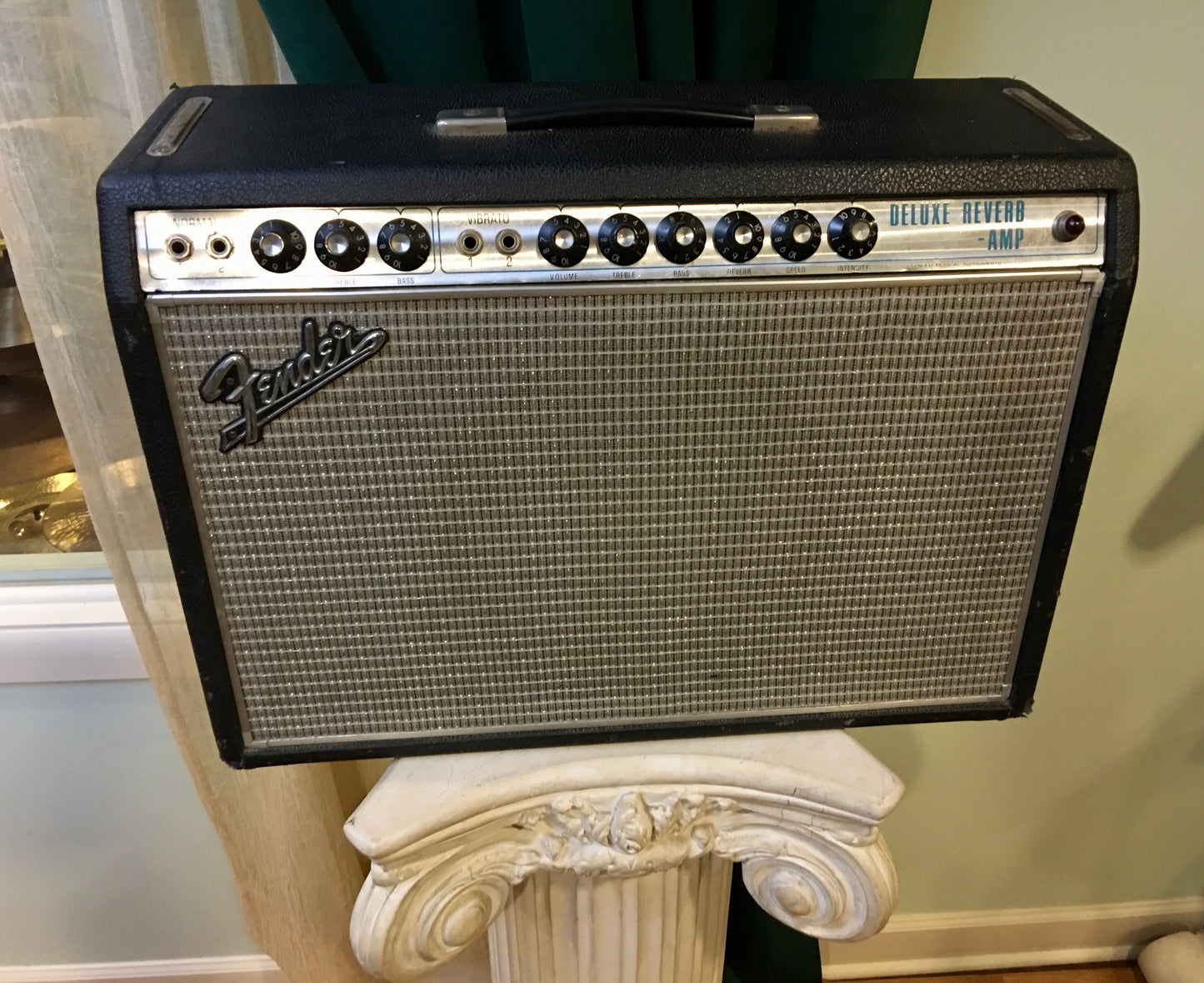 1969 Fender Deluxe Reverb Guitar Amplifier AB763