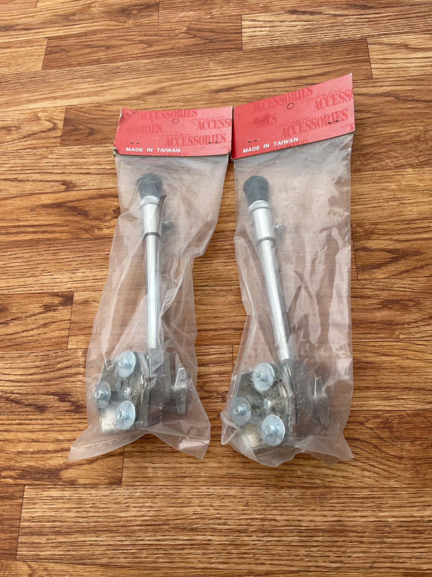 N.O.S. 1980s Pearl 730M Convertible Bass Drum Spurs Pair (x2)