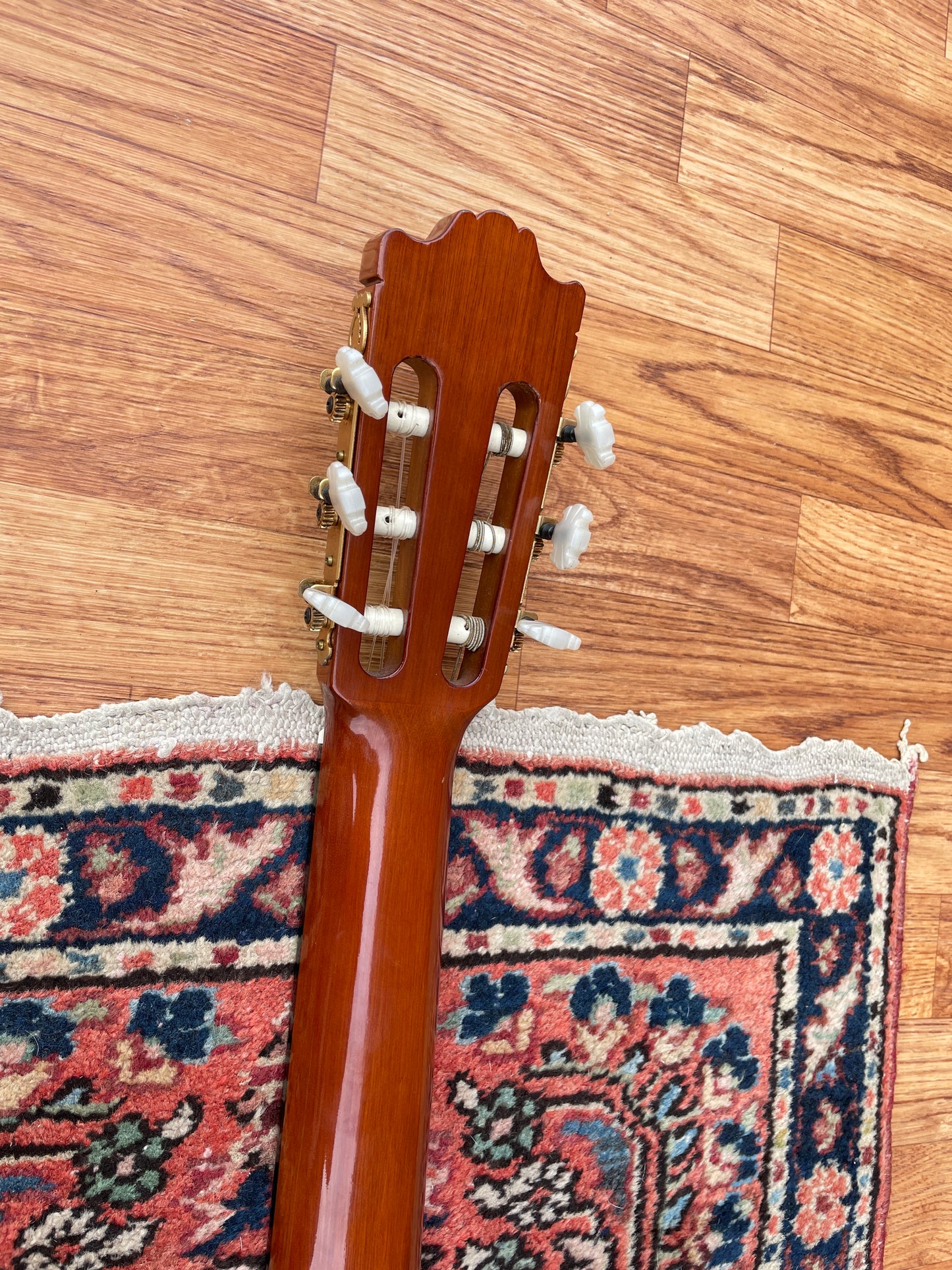 Vintage Yamaha G235 Classical Acoustic Guitar Natural