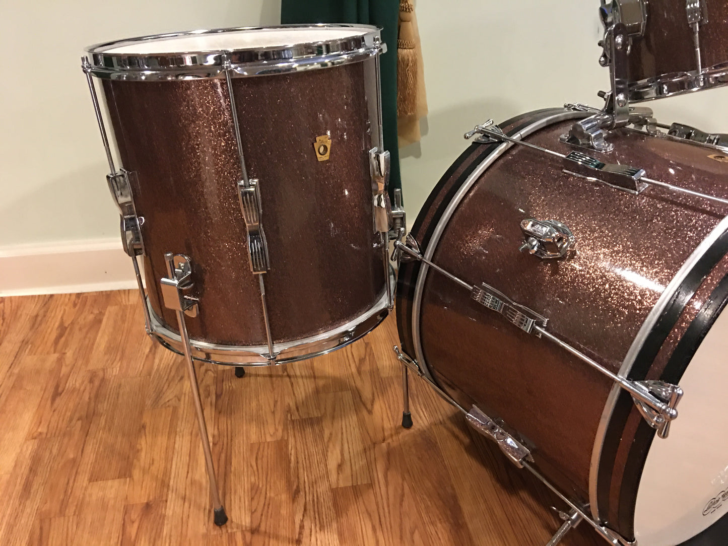 1967 Ludwig Club Date Drum Set Burgundy Sparkle 20/12/14