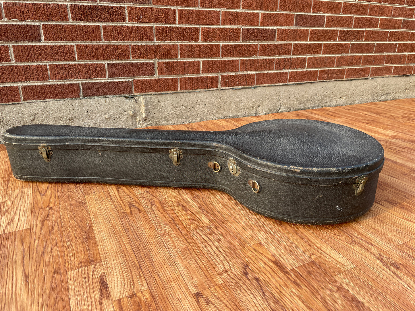 Vintage Plectrum Banjo Hardshell Case w/ Blue Liner
