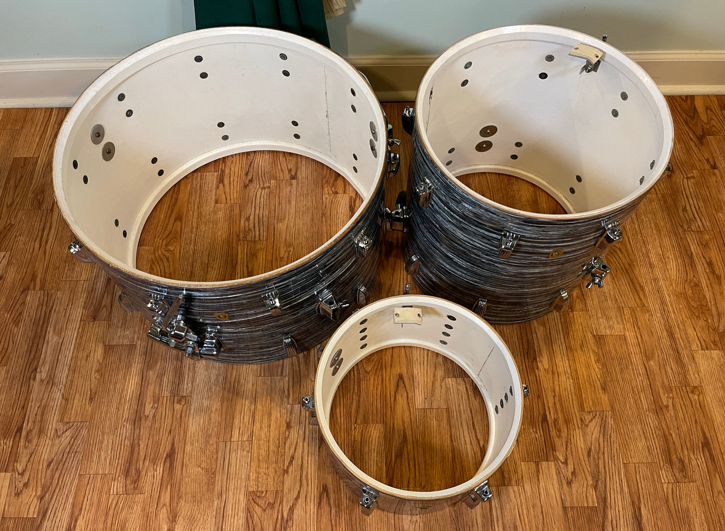 1968 Ludwig Super Classic Drum Set Oyster Blue Pearl 22/13/16