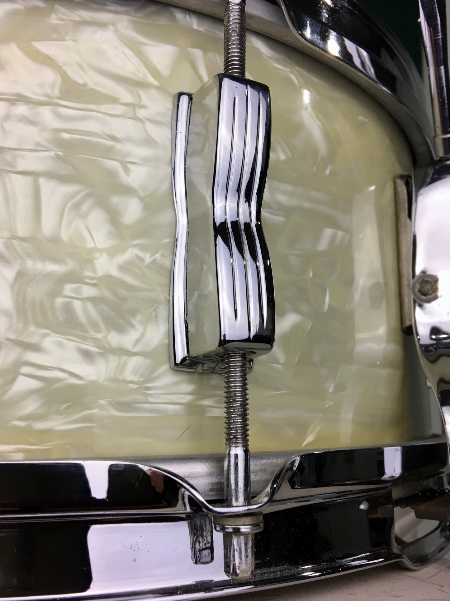 1948-52 WFL Ludwig 5.5x13 "Classic Porto Pak" Snare Drum White Marine Pearl