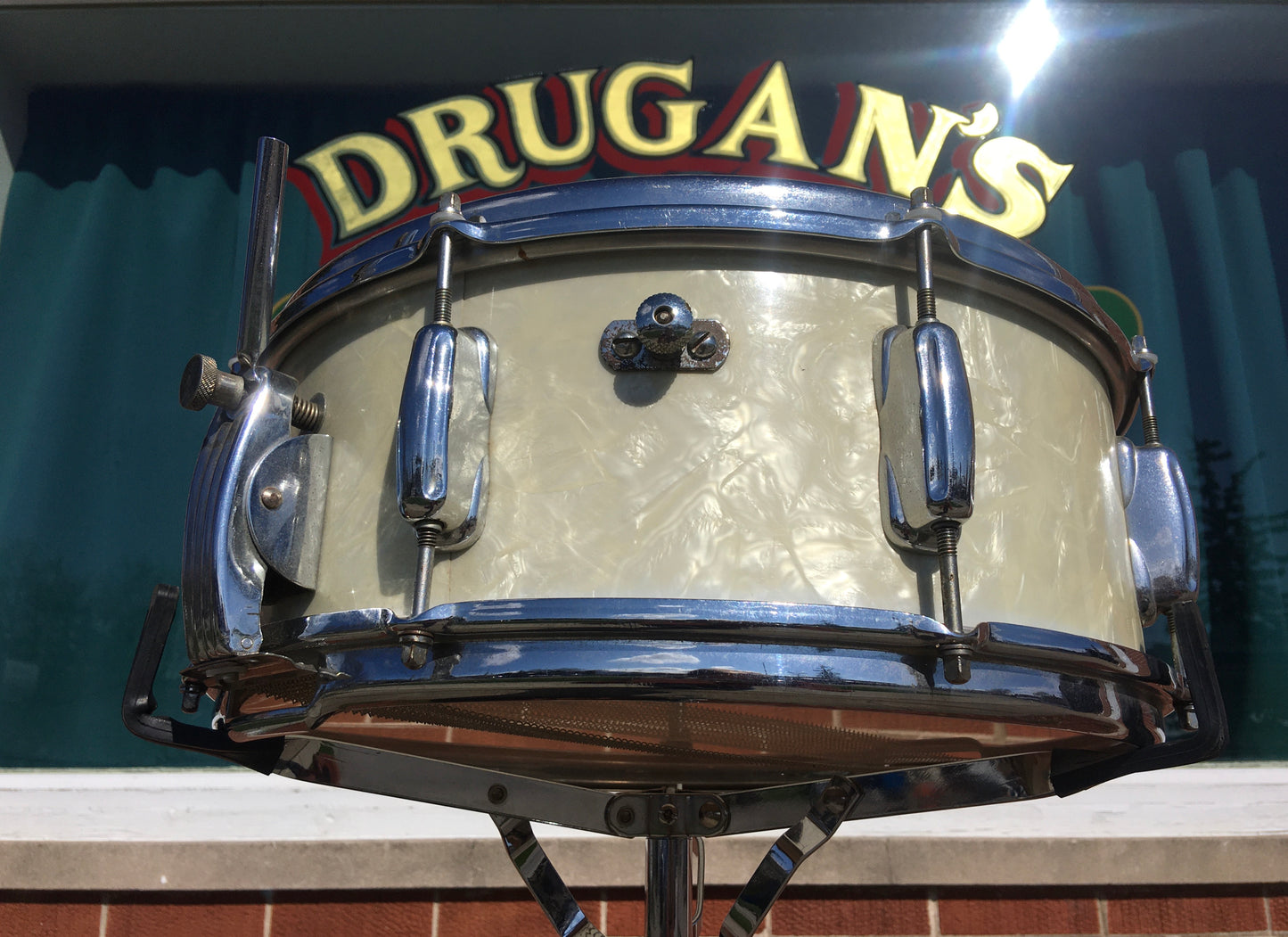 1956-59 Slingerland 5.5x14 Radio King Snare Drum White Marine Pearl