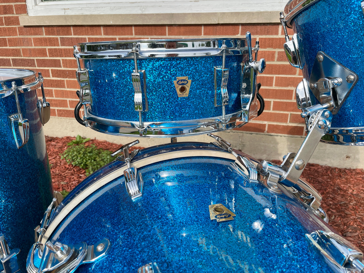 1959 Ludwig Super Classic Drum Set Blue Sparkle 22/13/16/5.5x14