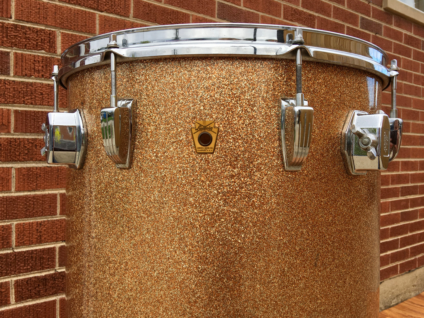 1961 Ludwig "Las Vegas Stand Up" 24x16 Champagne Sparkle Cocktail Drum