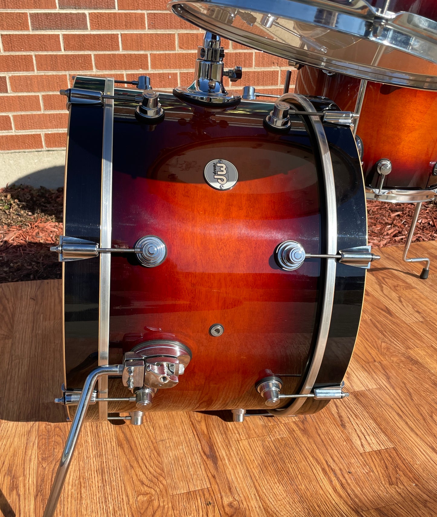 DW Design Series Frequent Flyer 4pc Shell Pack in Tobacco Burst 20/12/14/5x14sn