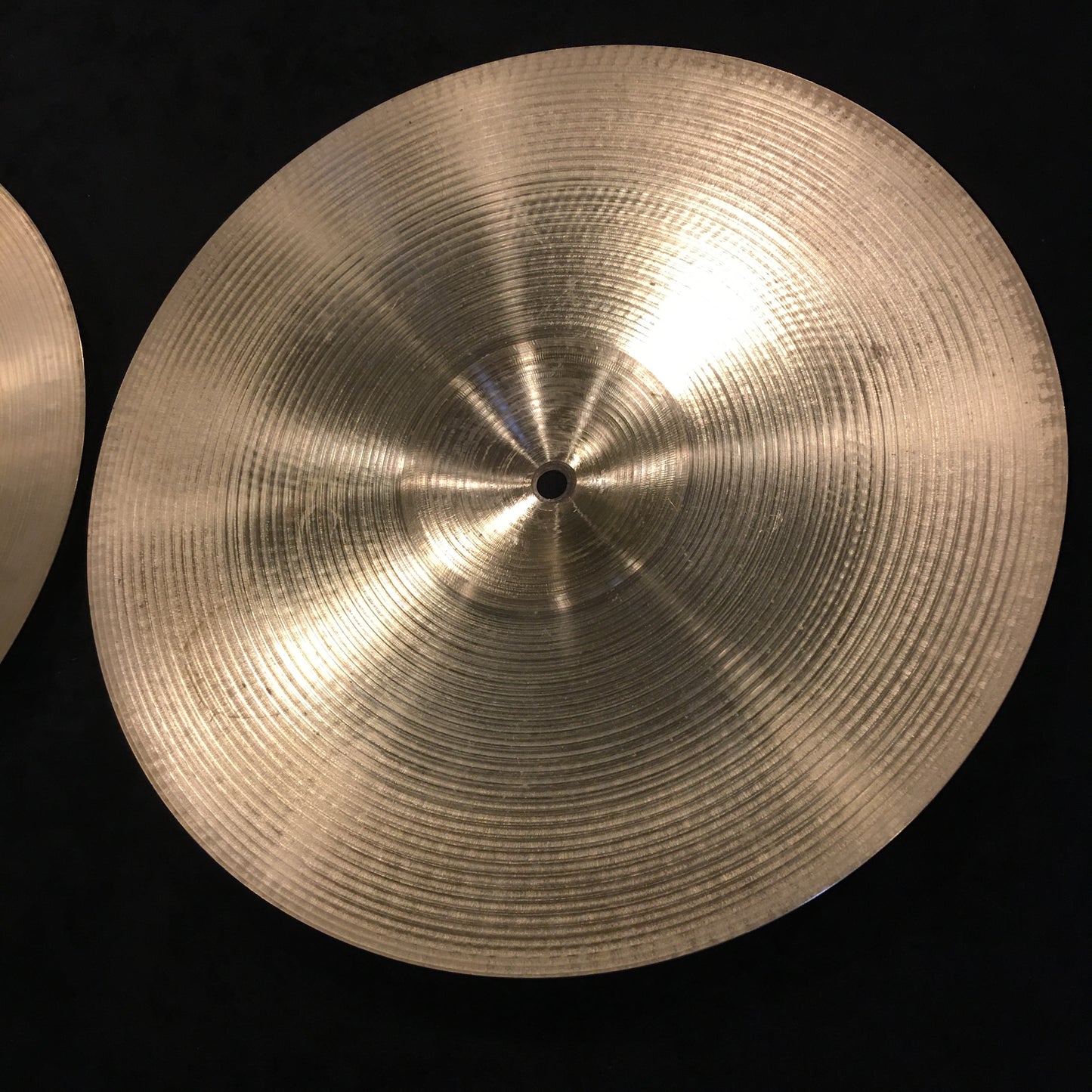 15" Zildjian New Beat Hi-Hat Cymbals 1094g/1520g